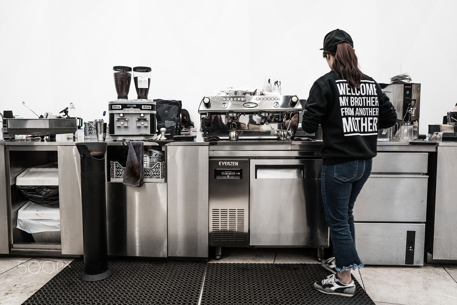 ZEISS Batis 25mm F2 sample photo. Coffee photography