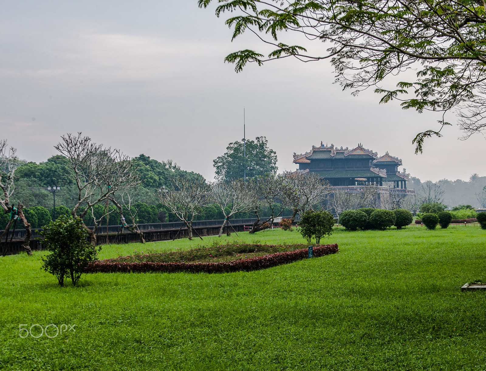 Canon EF 28-135mm F3.5-5.6 IS USM sample photo. Heritage hue photography