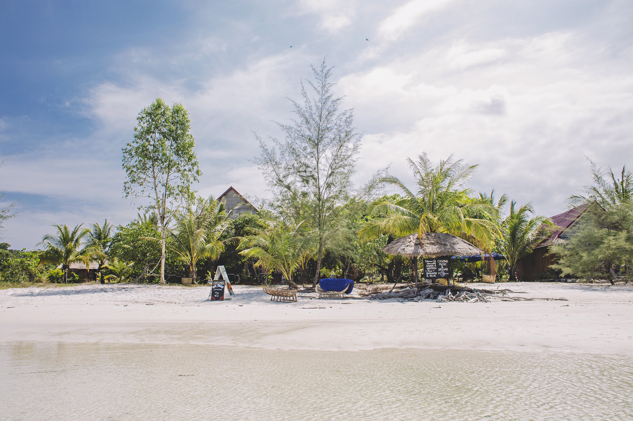 Canon EOS 6D + Canon EF 28mm F1.8 USM sample photo. Koh rong saloem island photography