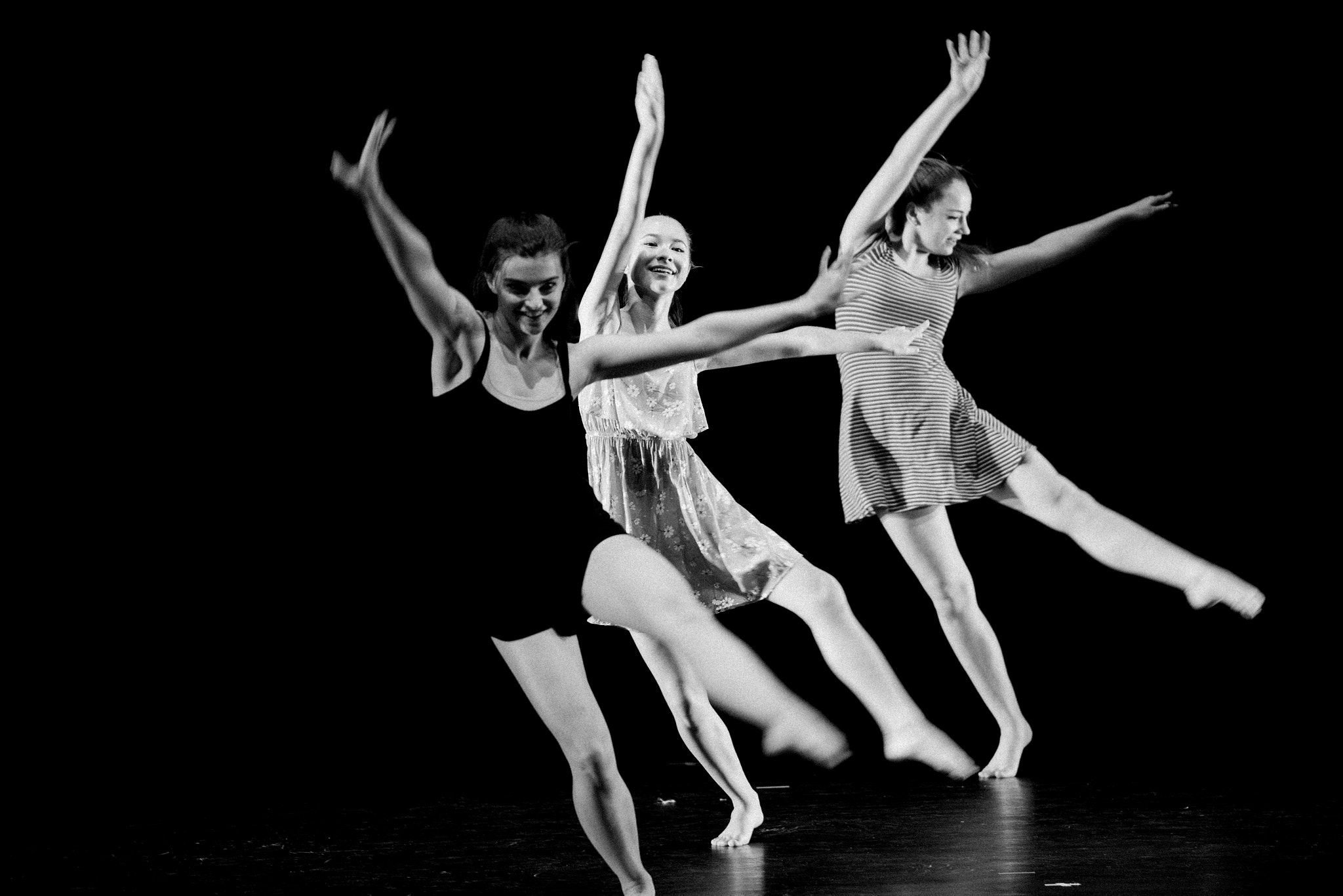Nikon AF-S Nikkor 70-200mm F4G ED VR sample photo. Dance + life photography
