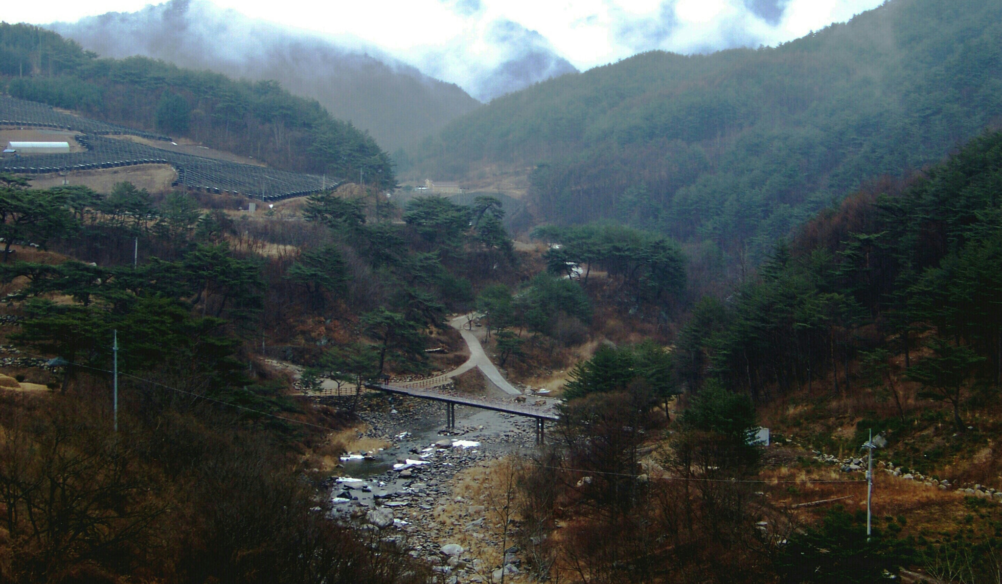 Kodak Z812 IS ZOOM DIGITAL CAMERA sample photo. A bridge of mountain village photography