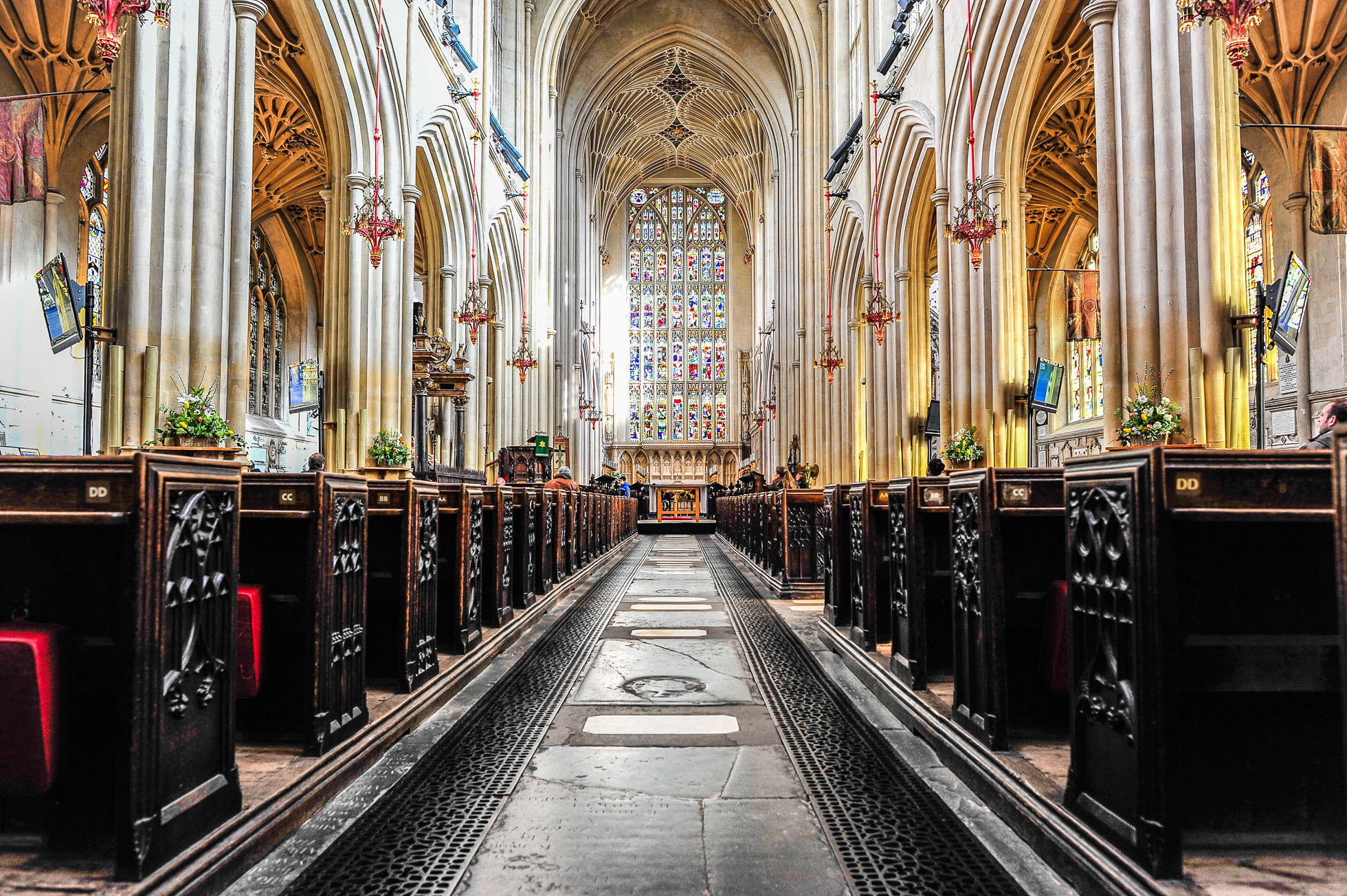 Nikon AF-S Nikkor 24mm F1.4G ED sample photo. Bath abbey photography