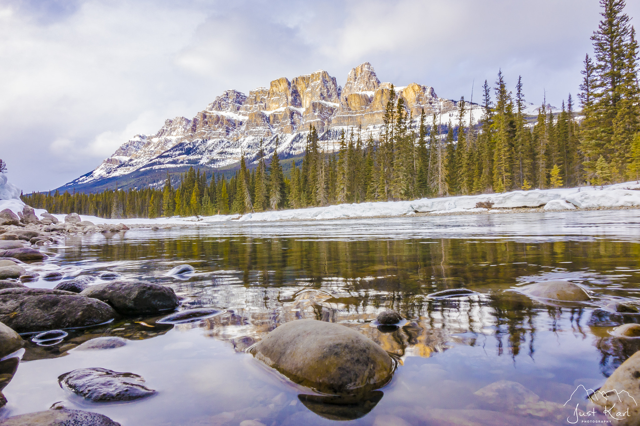 Sony Cyber-shot DSC-RX10 + 24-200mm F2.8 sample photo. Castle mountain photography