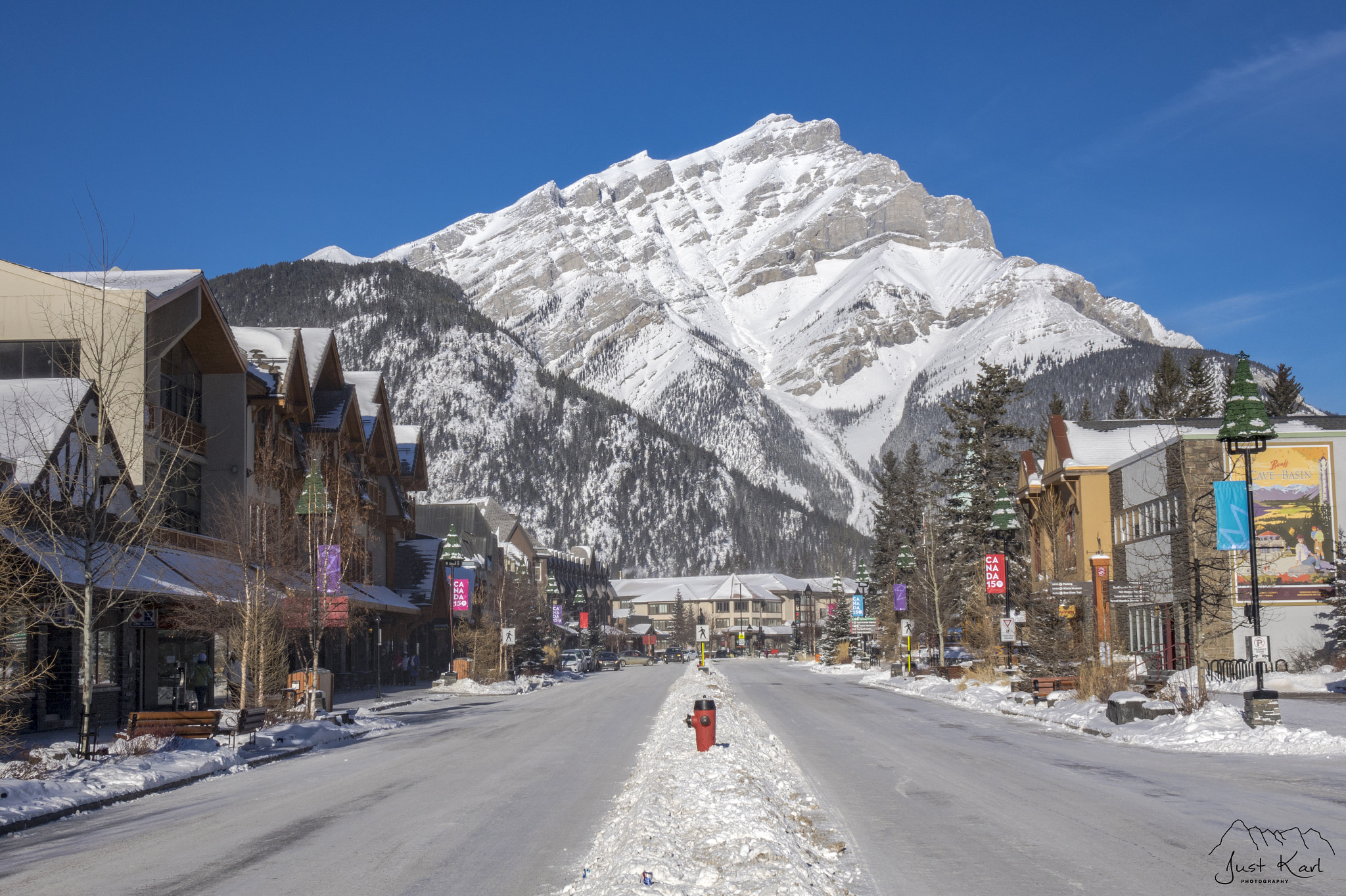 Sony Cyber-shot DSC-RX10 + 24-200mm F2.8 sample photo. Banff photography