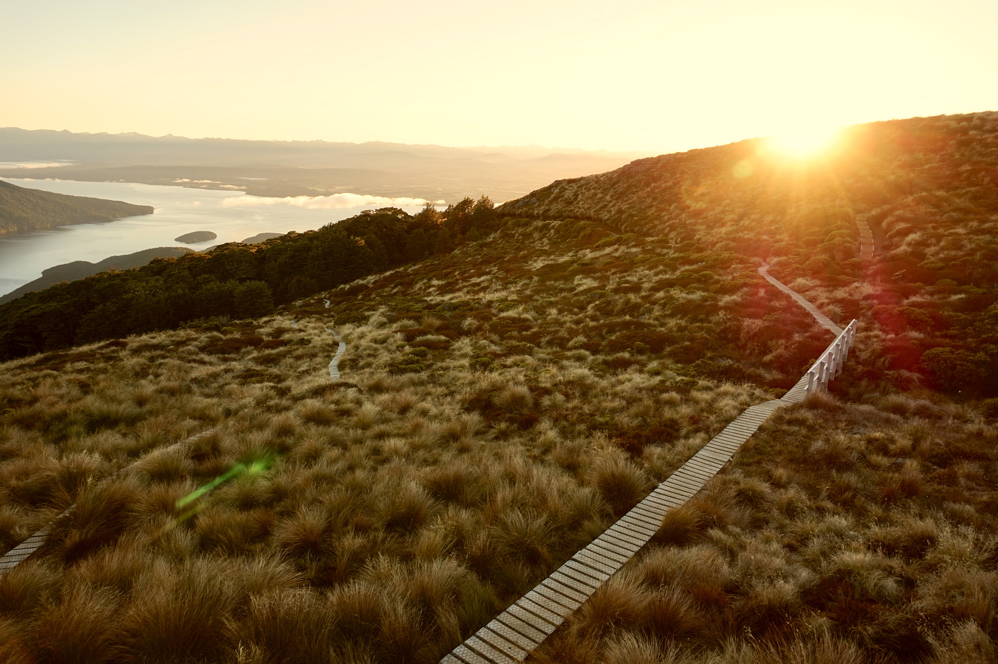 Sony Alpha a5000 (ILCE 5000) + Sony E 18-50mm F4-5.6 sample photo. Catching the sunrise photography