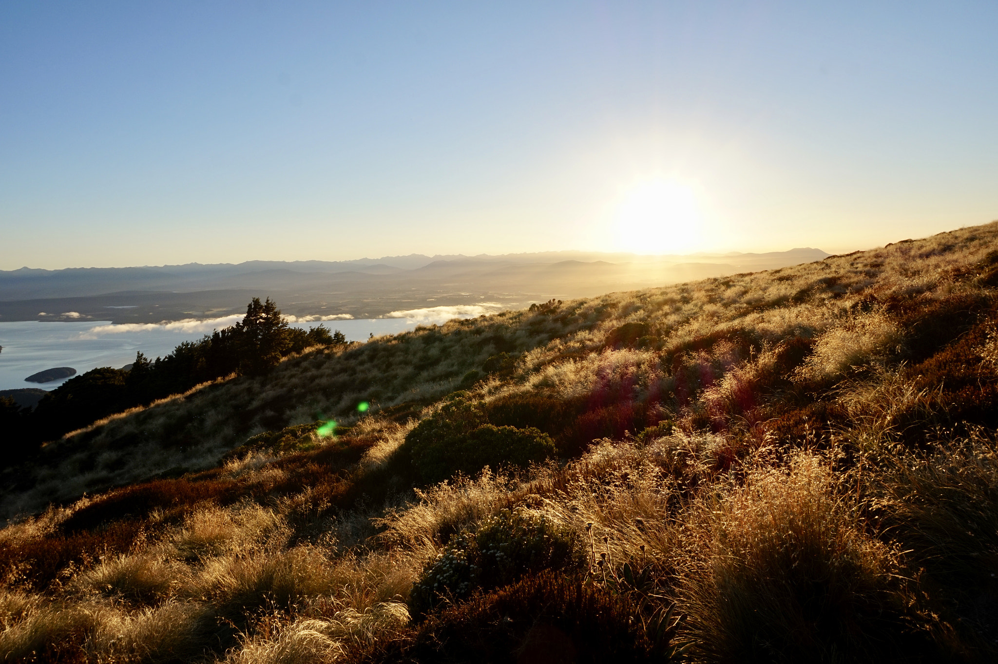 Sony Alpha a5000 (ILCE 5000) + Sony E 18-50mm F4-5.6 sample photo. Catching the sunrise photography