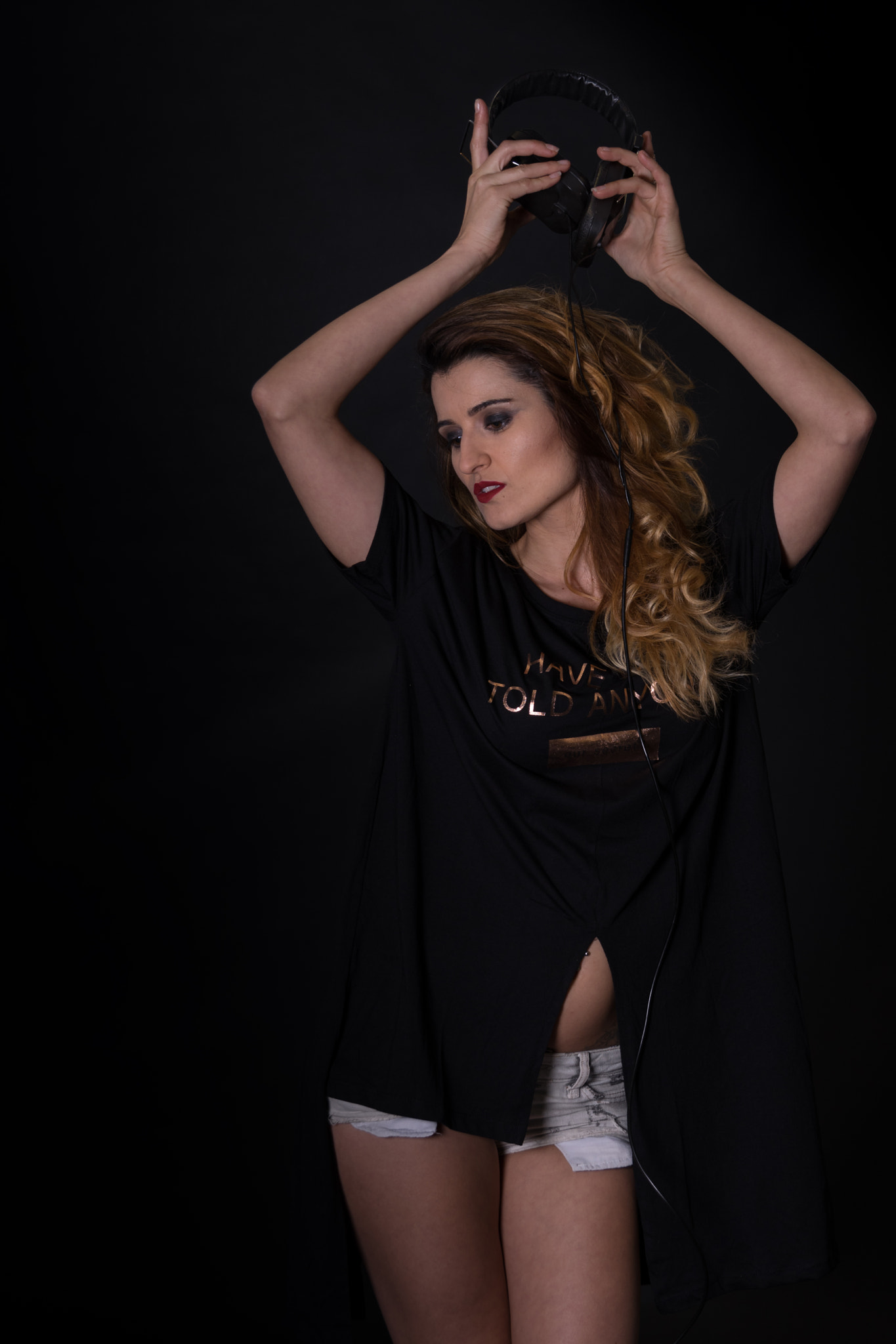 Sigma 17-50mm F2.8 EX DC HSM sample photo. Model:  agnès dimaggio photography