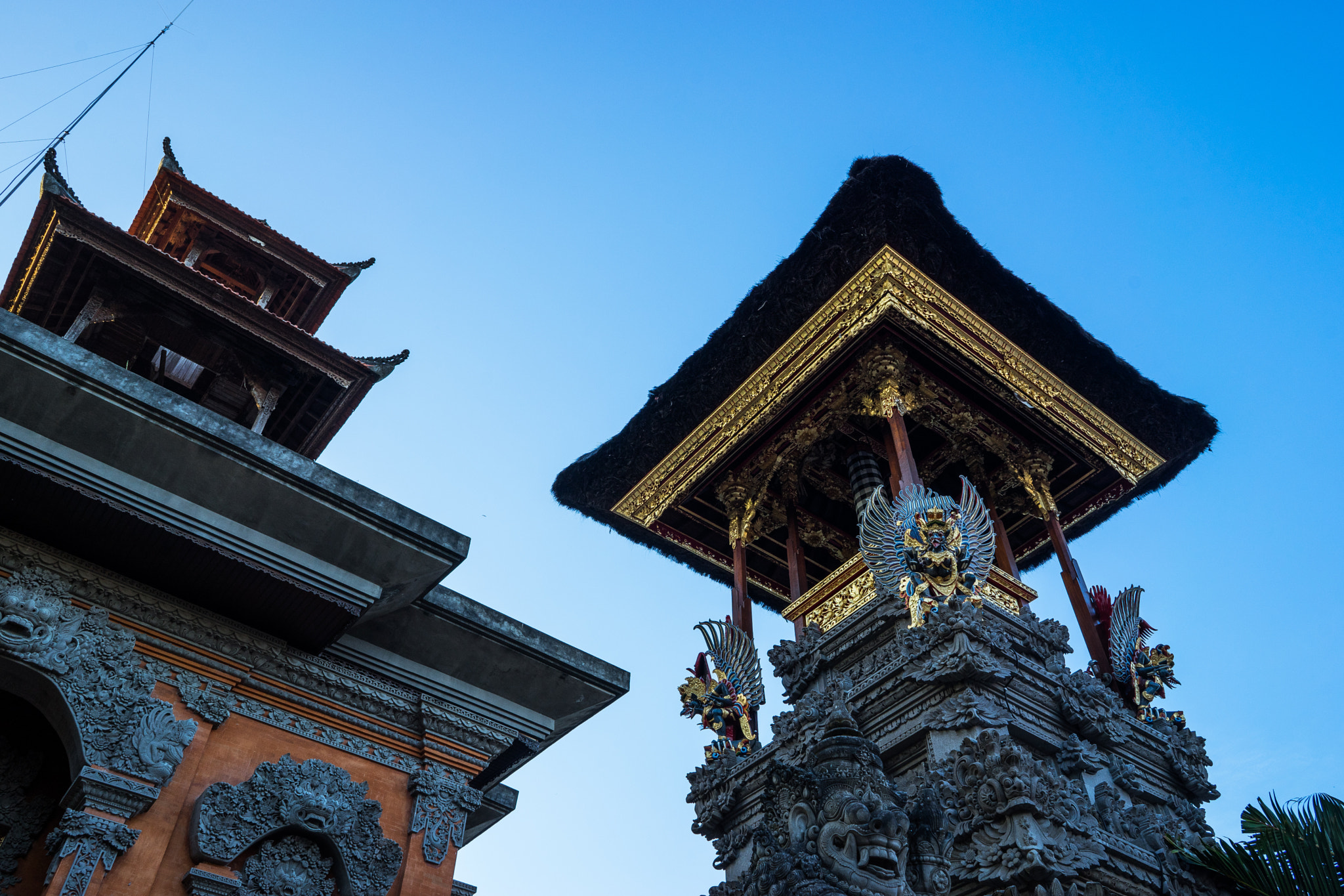 Sony FE 28mm F2 sample photo. Bali's golden temple photography