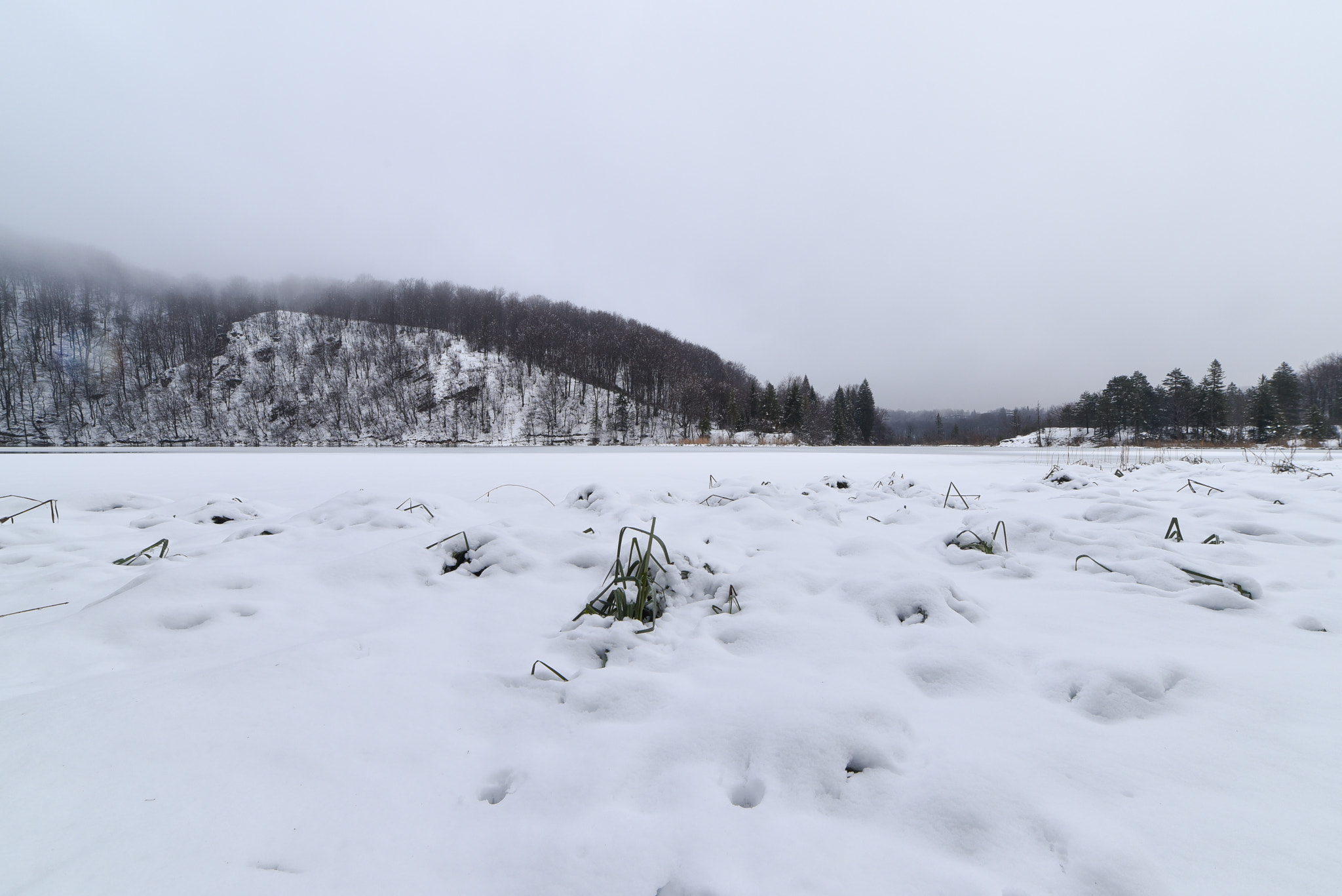 Samyang 14mm F2.8 ED AS IF UMC sample photo. Frozen plitvice's lake photography