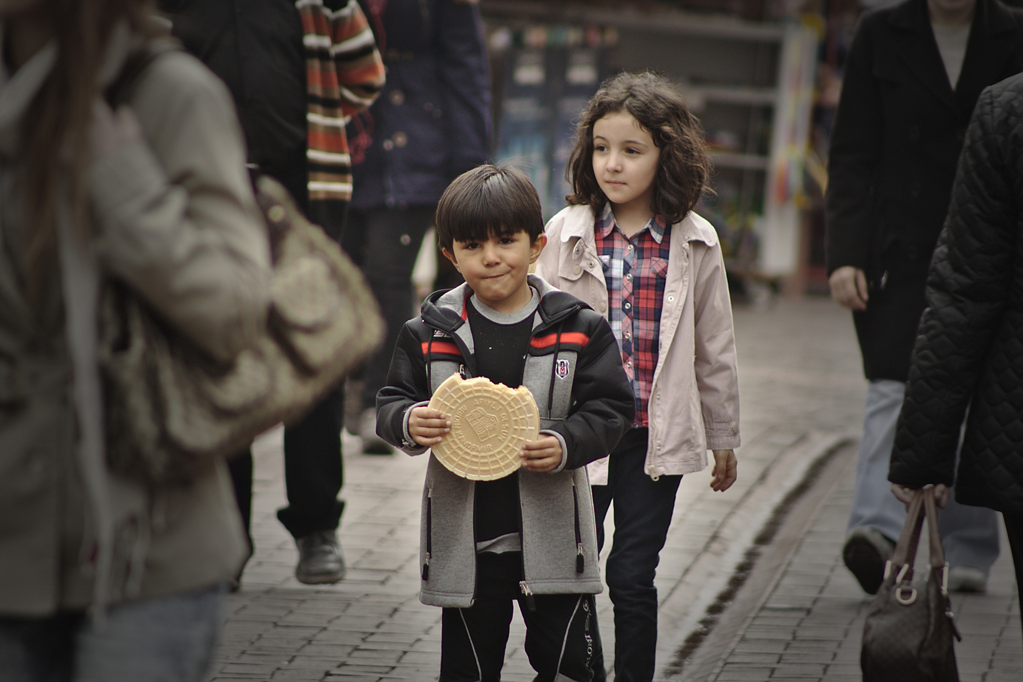 Canon EF 75-300mm f/4-5.6 USM sample photo. Life boy photography