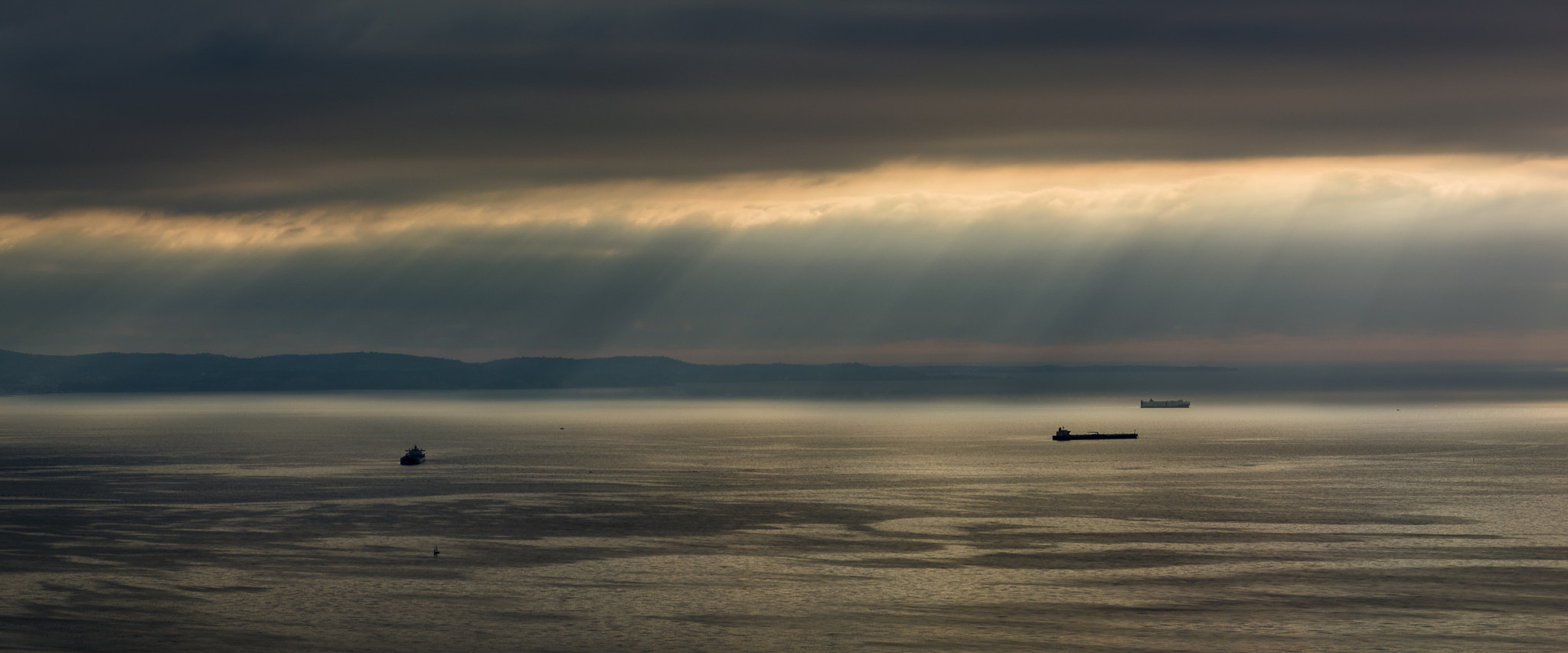 Nikon D5200 + Sigma 17-50mm F2.8 EX DC OS HSM sample photo. Ships in the dark gulf of trieste photography