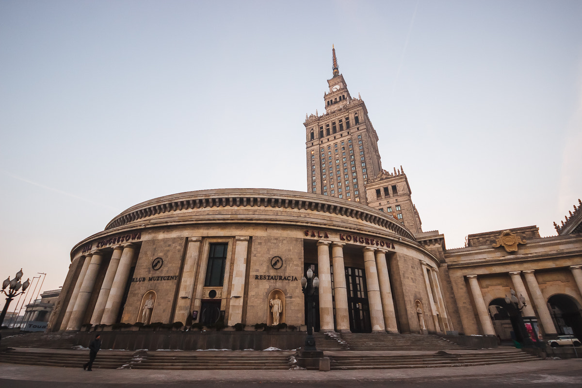 Canon EOS 600D (Rebel EOS T3i / EOS Kiss X5) + Sigma 10-20mm F4-5.6 EX DC HSM sample photo. Walking in warsaw photography