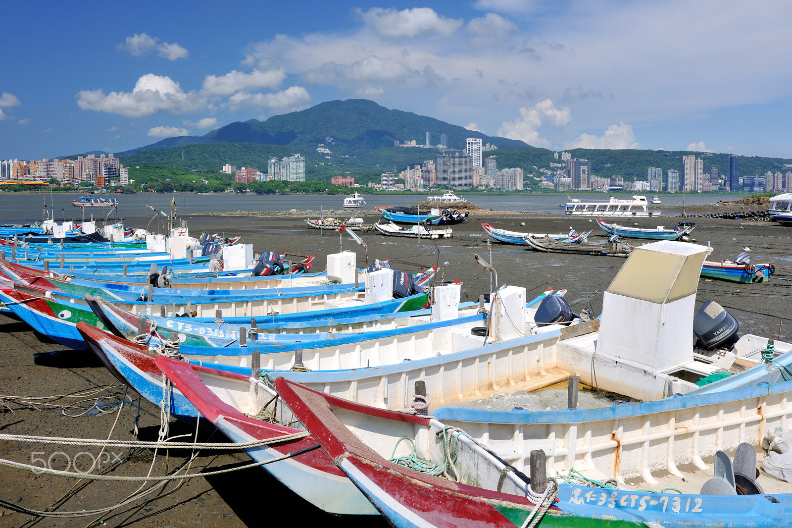 Nikon D3X sample photo. 碼頭,船,接駁,運送,旅行,旅途 photography