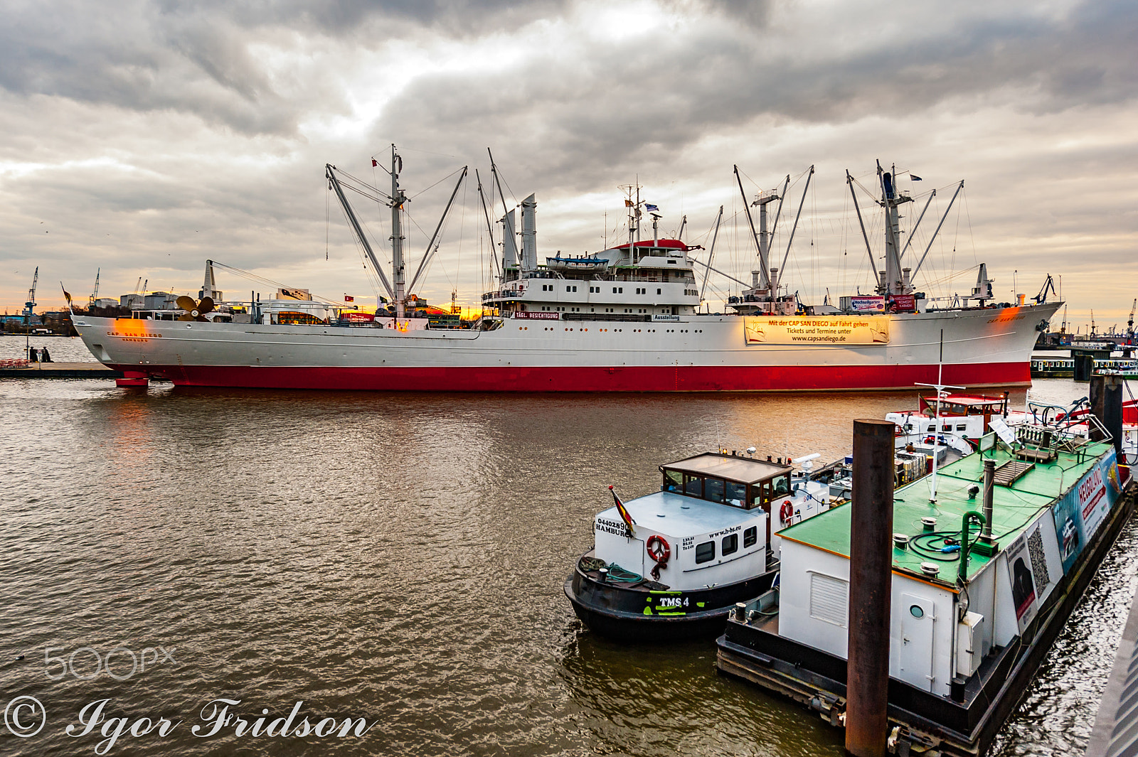 Nikon AF-S Nikkor 14-24mm F2.8G ED sample photo. Elbe photography
