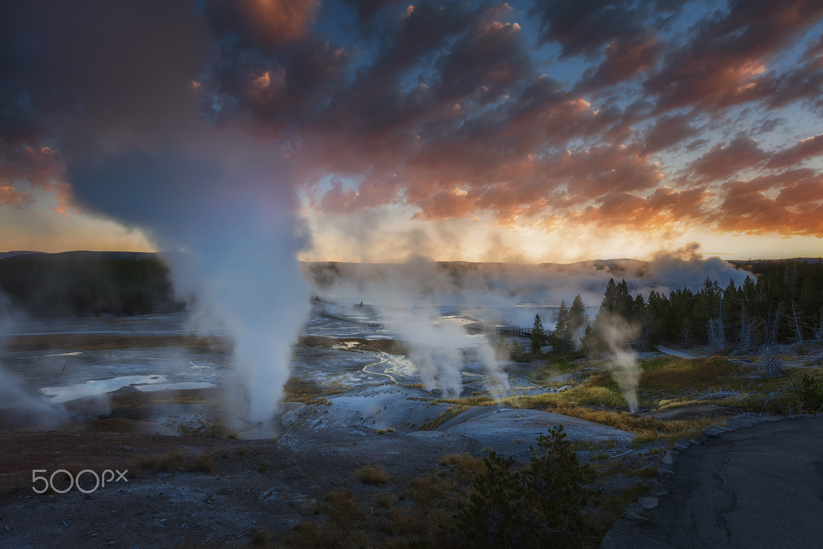 Canon EOS 5DS + Canon EF 16-35mm F2.8L II USM sample photo. Golden hour photography