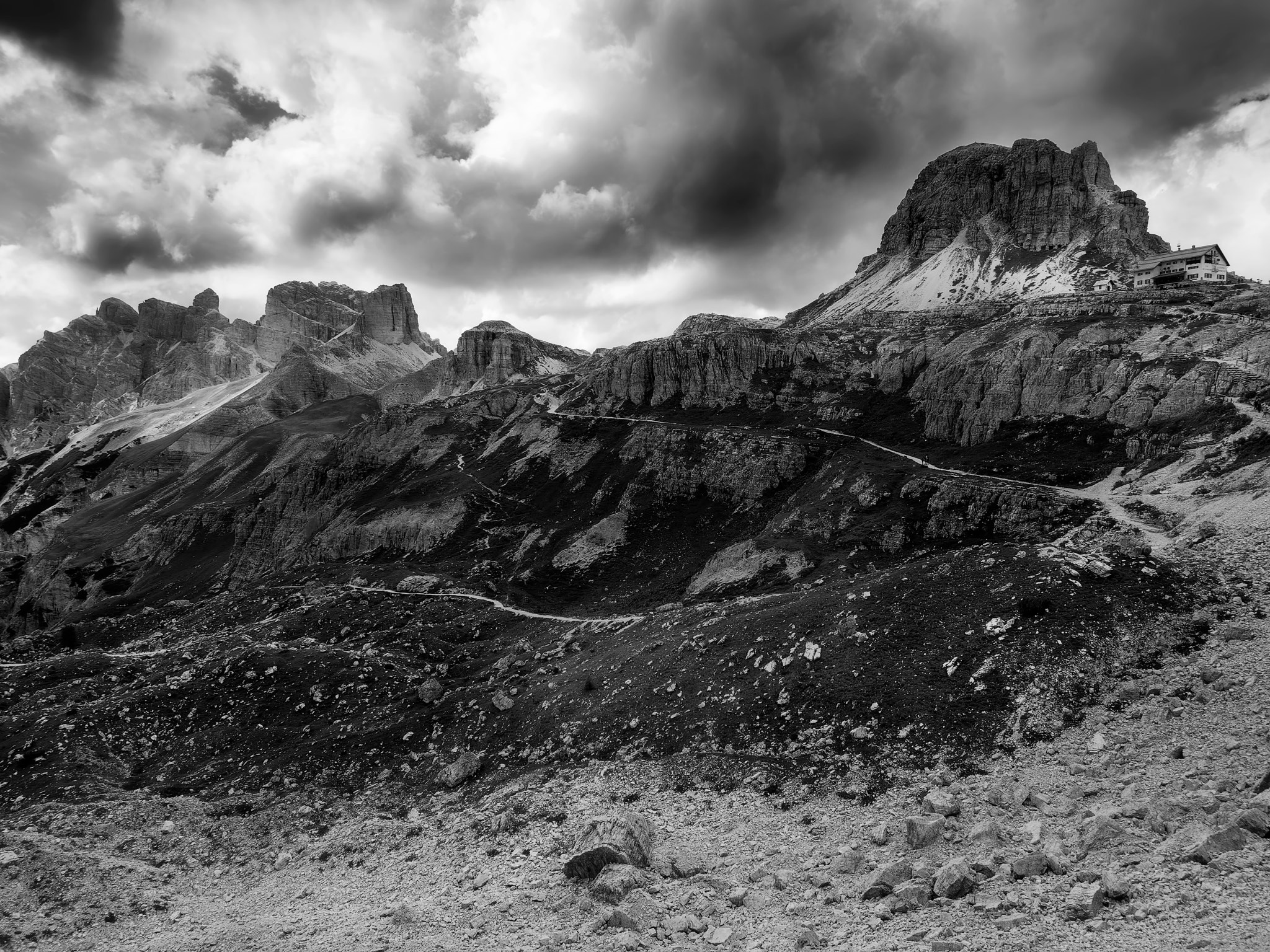 Olympus OM-D E-M5 II + OLYMPUS M.9-18mm F4.0-5.6 sample photo. Torre di toblin and croda rossa photography