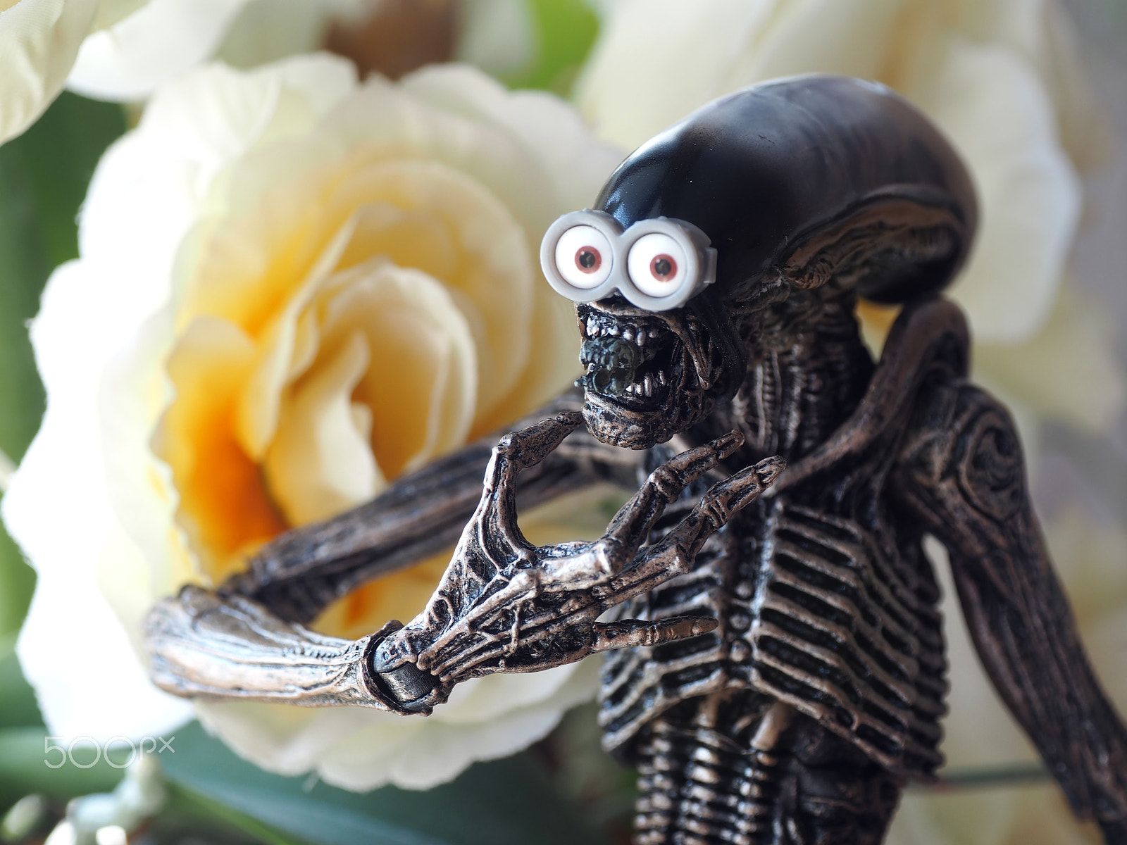 Olympus OM-D E-M10 sample photo. Xenomorph minion :d photography
