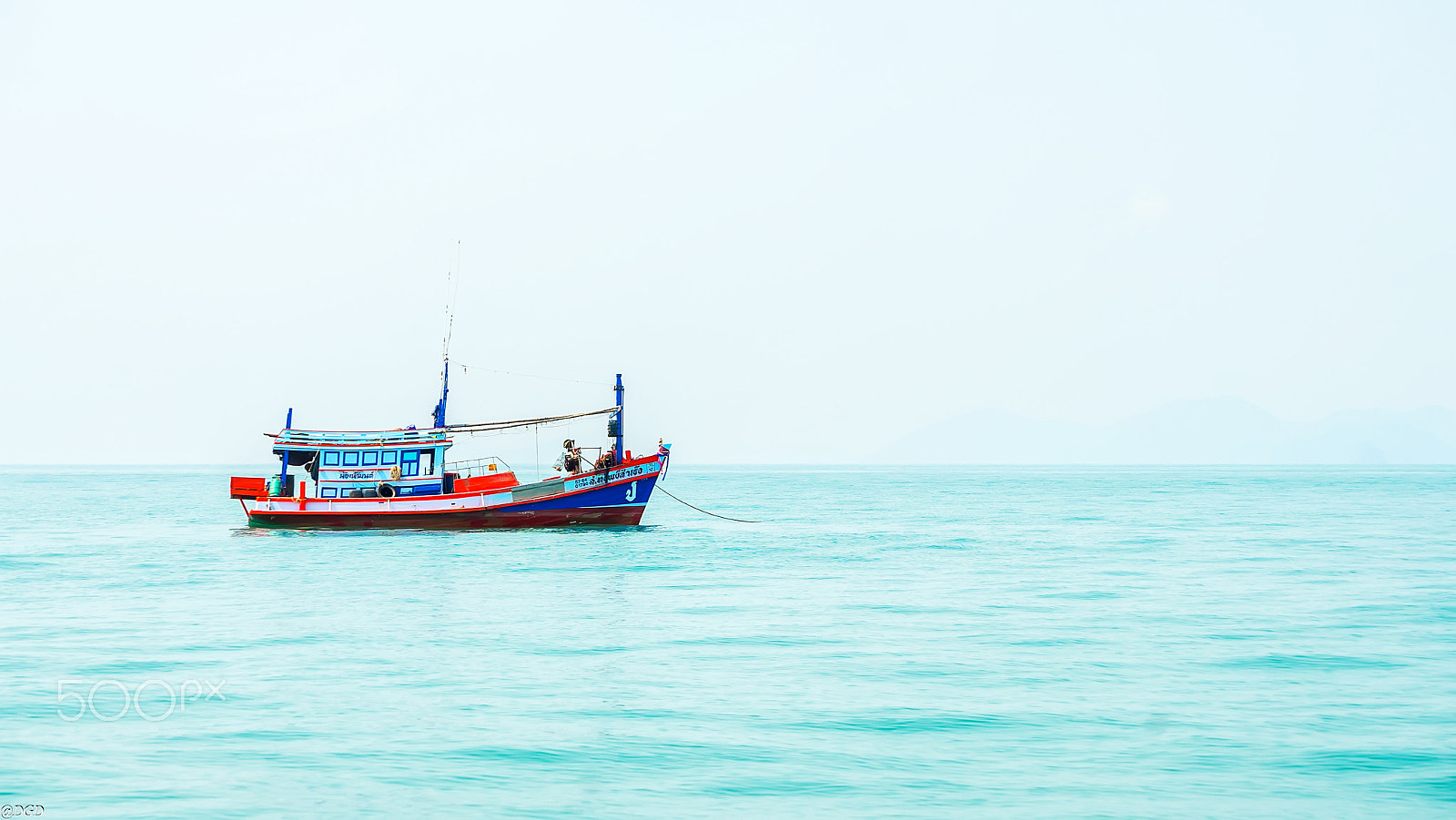 Sony E 55-210mm F4.5-6.3 OSS sample photo. Ghost boat photography