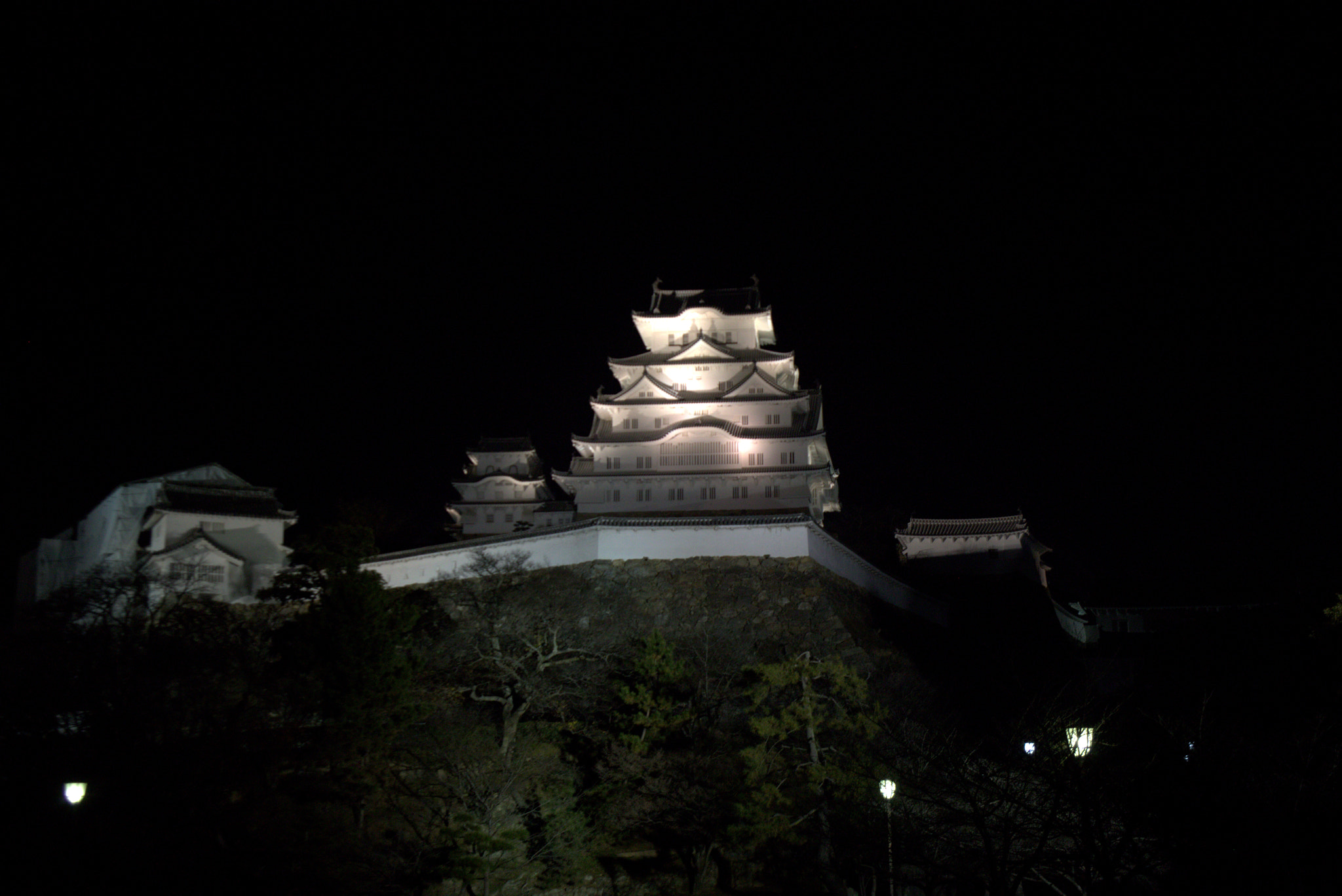Canon EF 28-105mm f/3.5-4.5 USM sample photo. Himeji castle photography