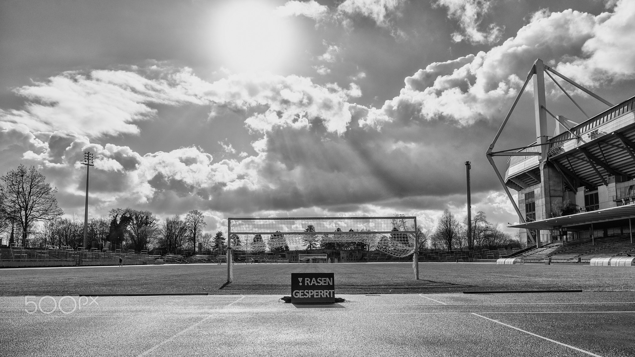 Closed pitch