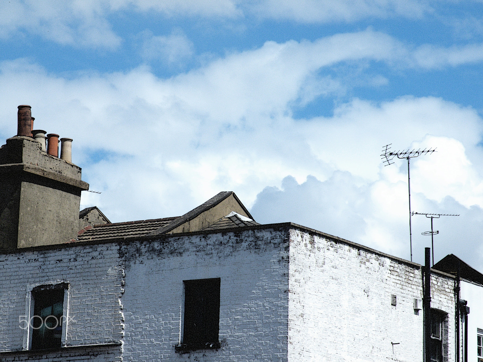 Fujifilm FinePix S8100fd sample photo. London rooftops photography