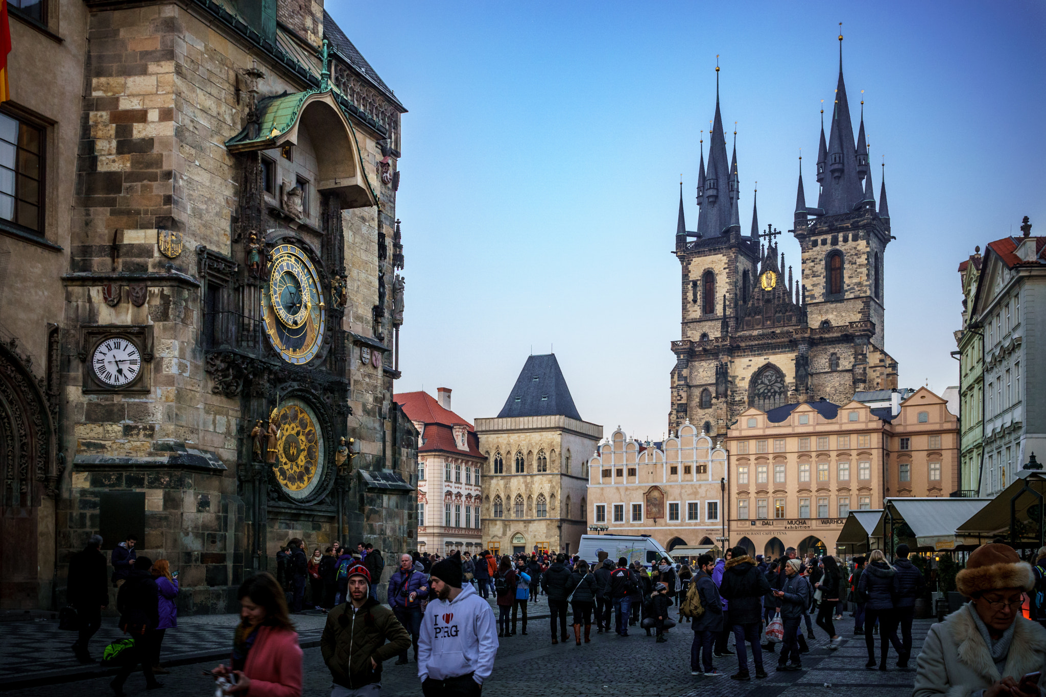 Sony Sonnar T* E 24mm F1.8 ZA sample photo. Prague astronomical clock and church of our lady before týn photography