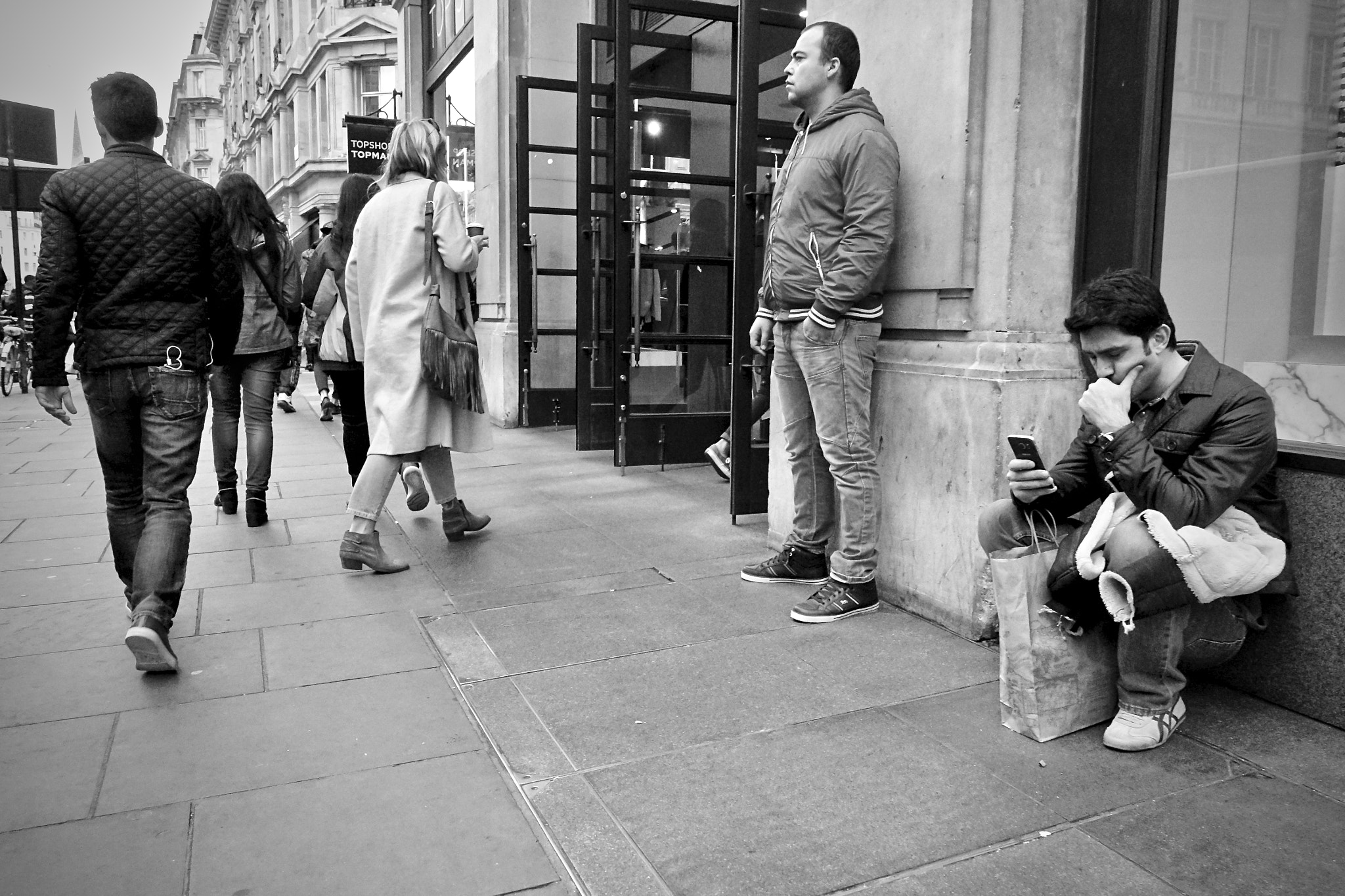 Sony Cyber-shot DSC-RX100 IV + Sony 24-70mm F1.8-2.8 sample photo. Central london, uk. photography