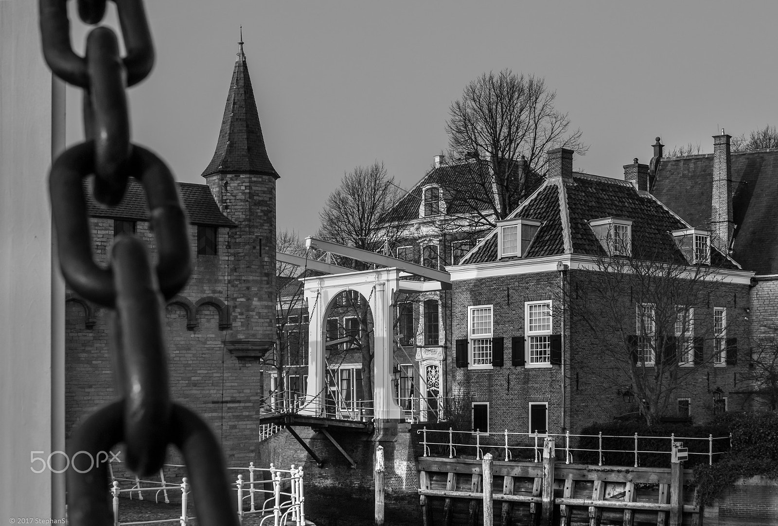 Canon EOS 70D + Sigma 35mm F1.4 DG HSM Art sample photo. Drawbridge ii photography