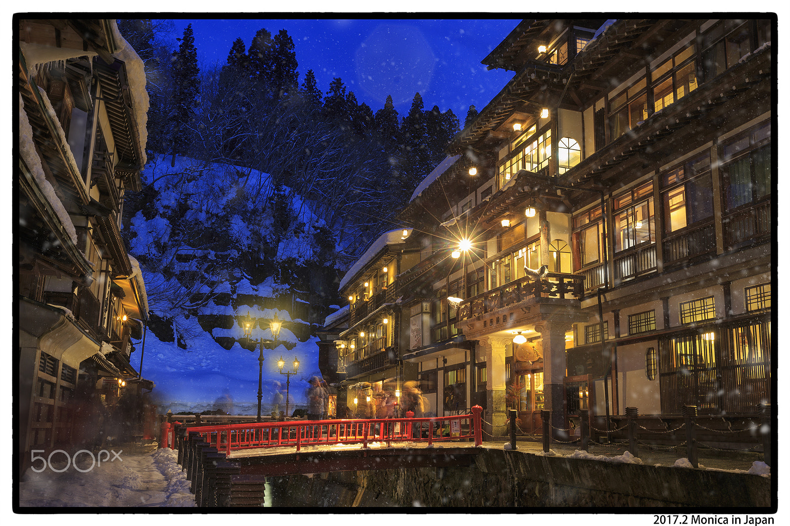 Canon EF 16-35mm F2.8L II USM sample photo. Old town snow night photography