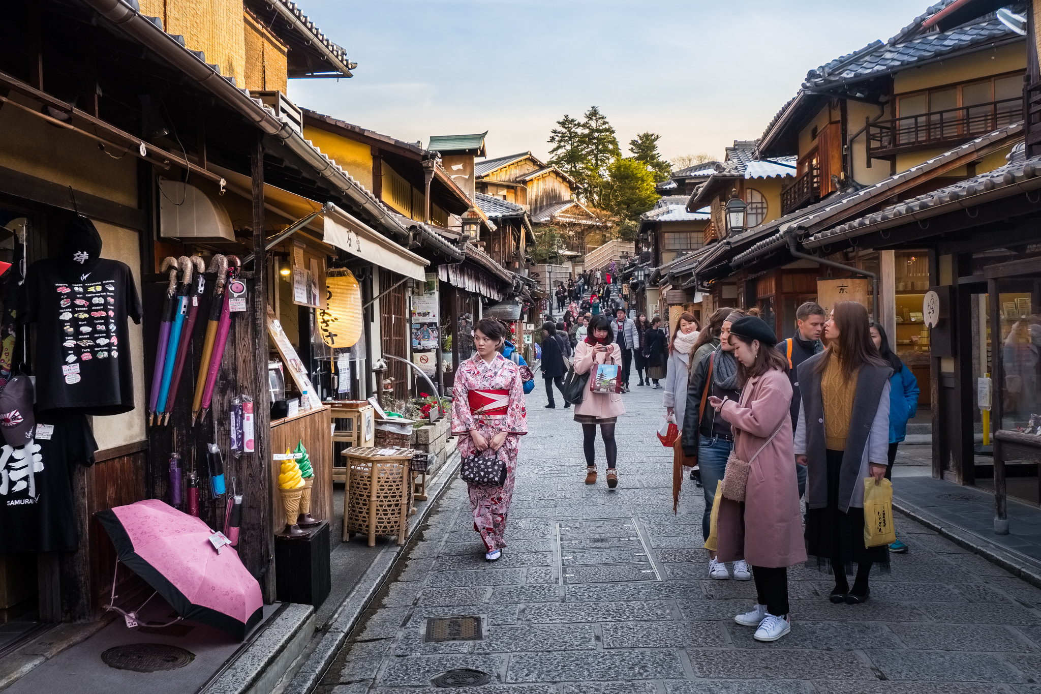 Fujifilm X-E2 + Fujifilm XF 18-135mm F3.5-5.6 R LM OIS WR sample photo. The old city of kyoto photography