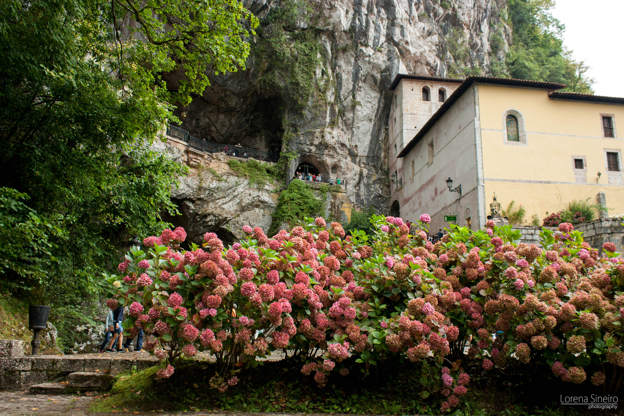 Canon EOS 1000D (EOS Digital Rebel XS / EOS Kiss F) sample photo. Church hidden in the mountain photography