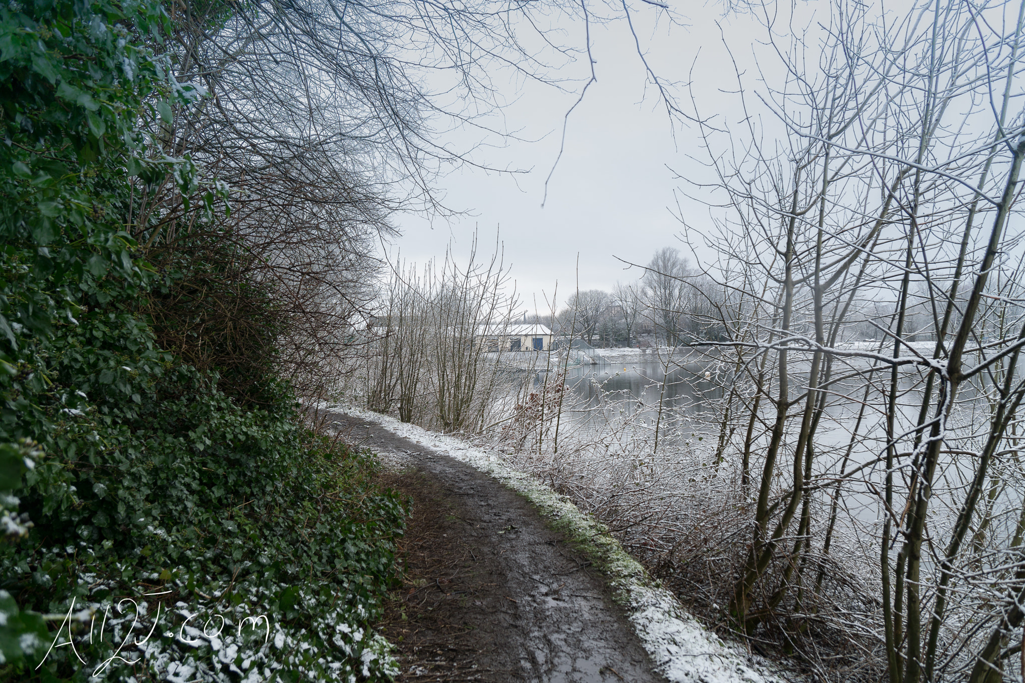 Sony a6300 + Sony Vario-Tessar T* E 16-70mm F4 ZA OSS sample photo. Snow day in manchester photography
