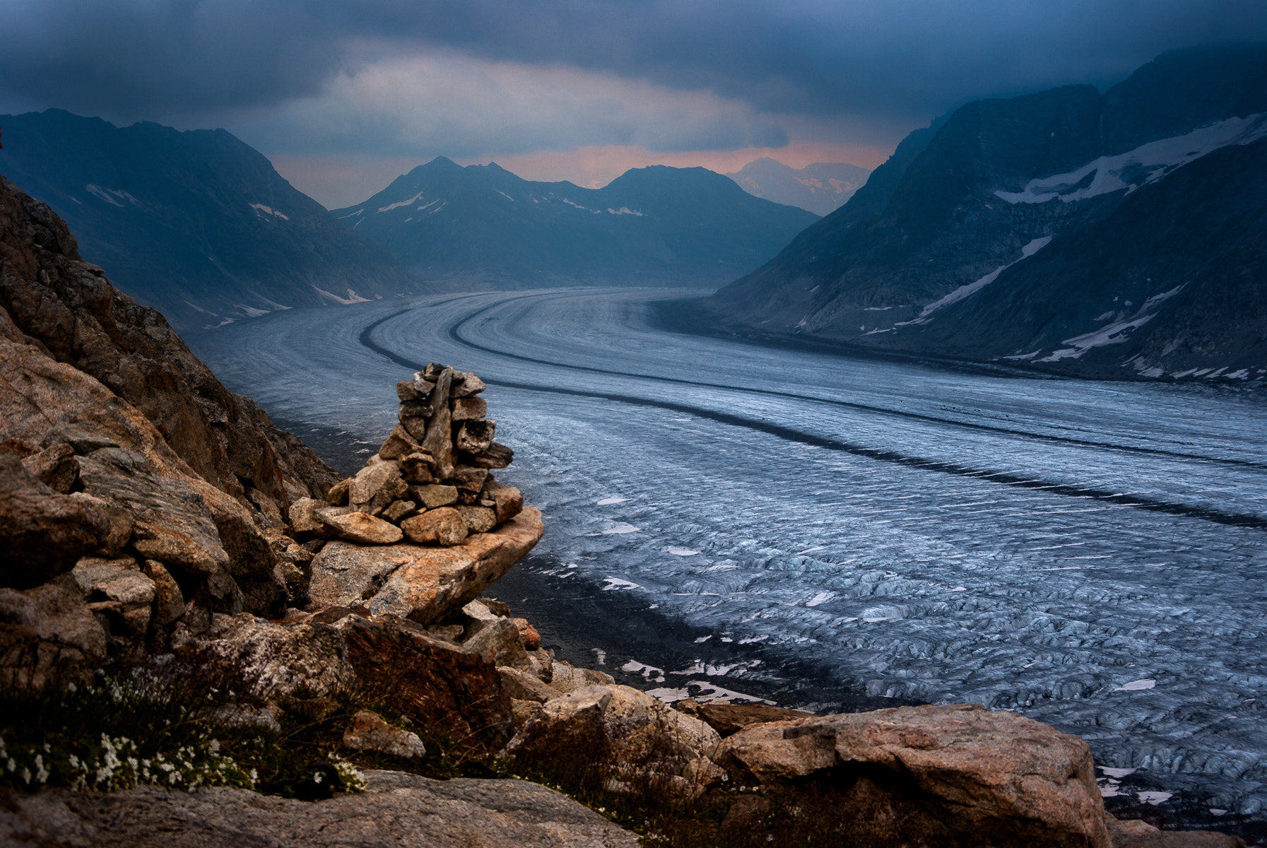 Pentax K10D sample photo. After sunset | aletsch glacier photography