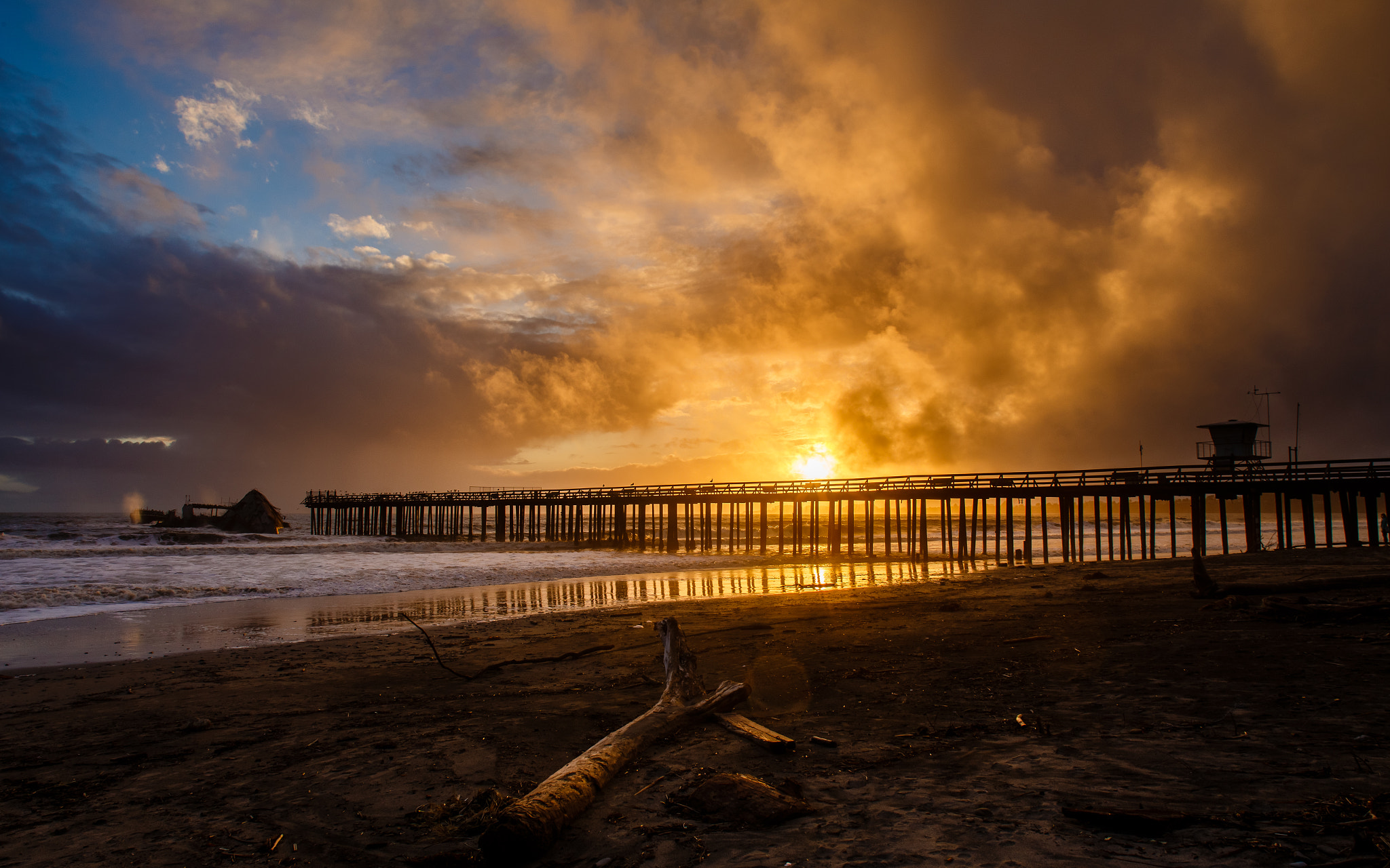 Canon EOS 6D + Canon TS-E 24mm f/3.5L sample photo. Seacliff sunset photography