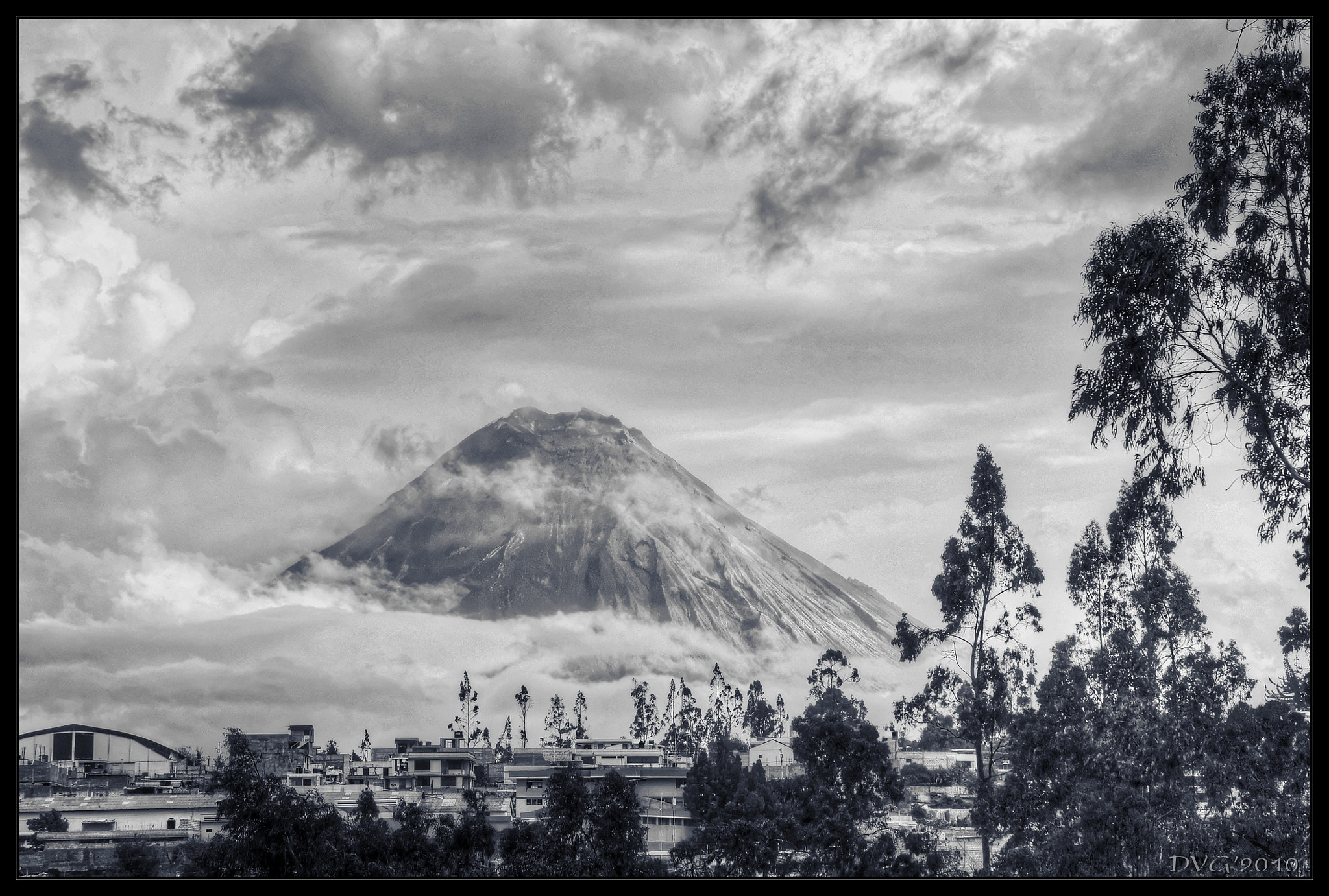 Nikon D5000 sample photo. Tungurahua volcano photography