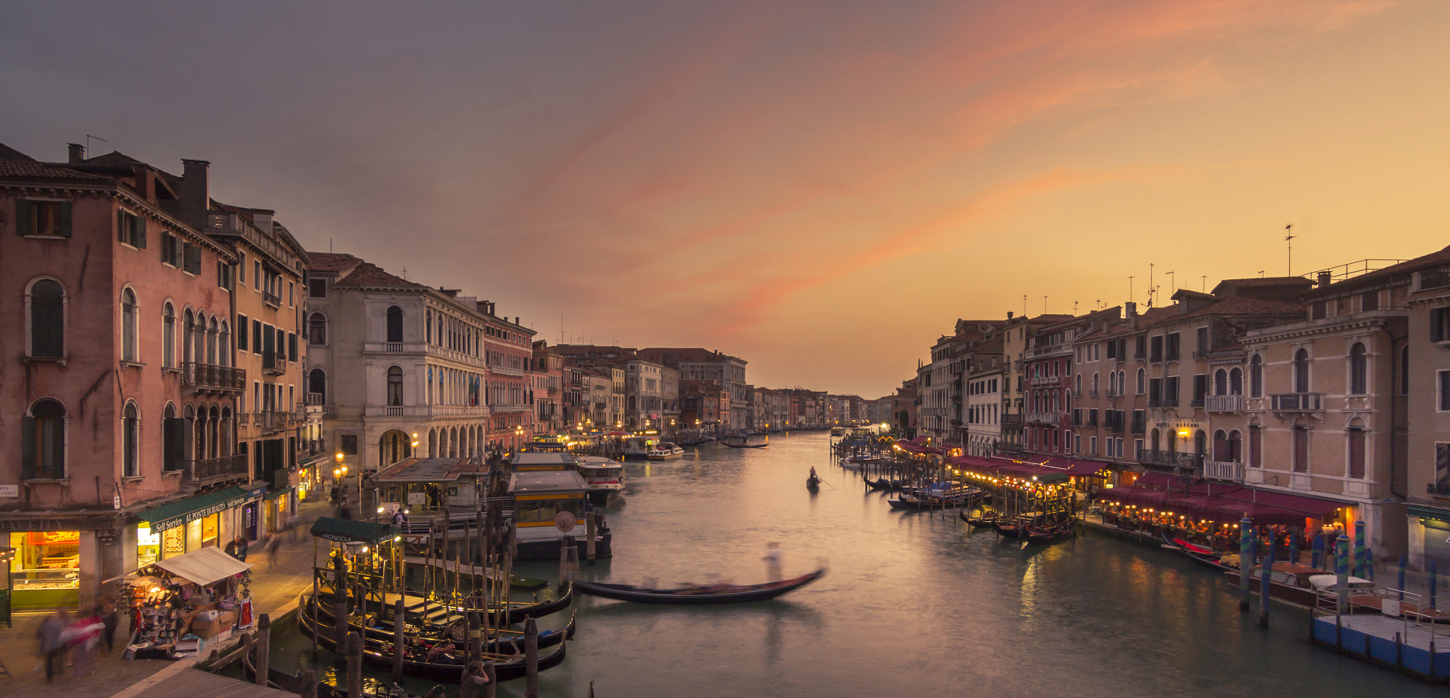 Canon EOS 60D sample photo. Sunset at grand canal, venice. view from ponte di rialto photography