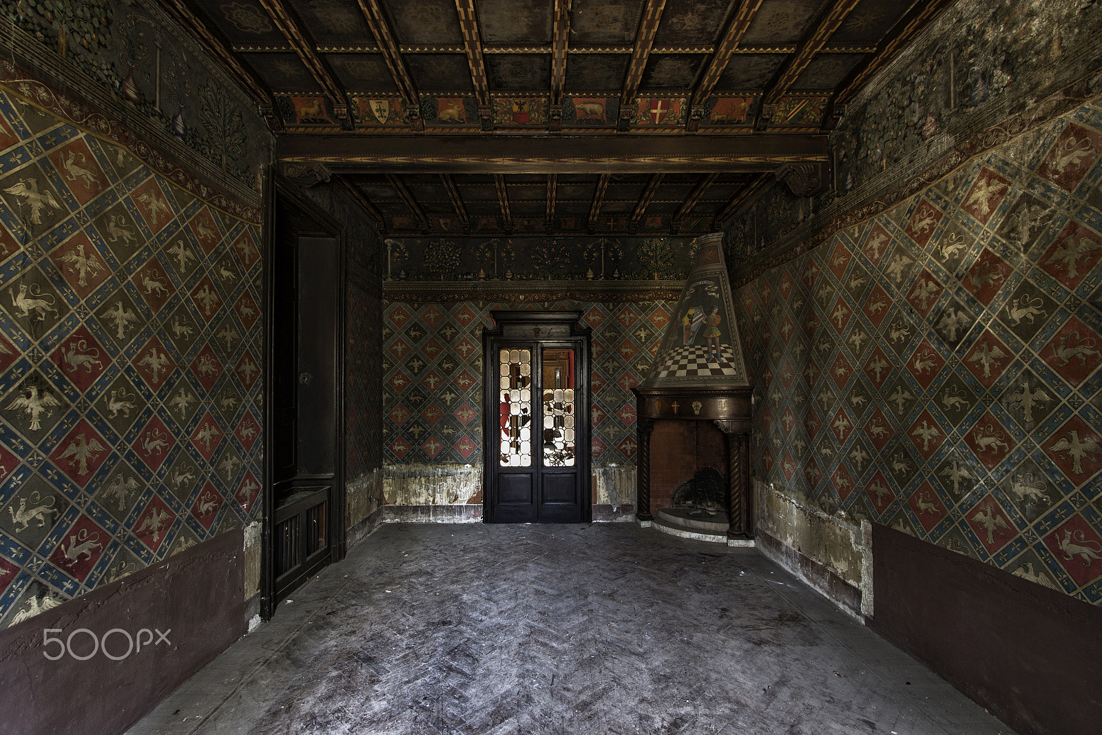 Canon EF-S 10-22mm F3.5-4.5 USM sample photo. Heraldic photography