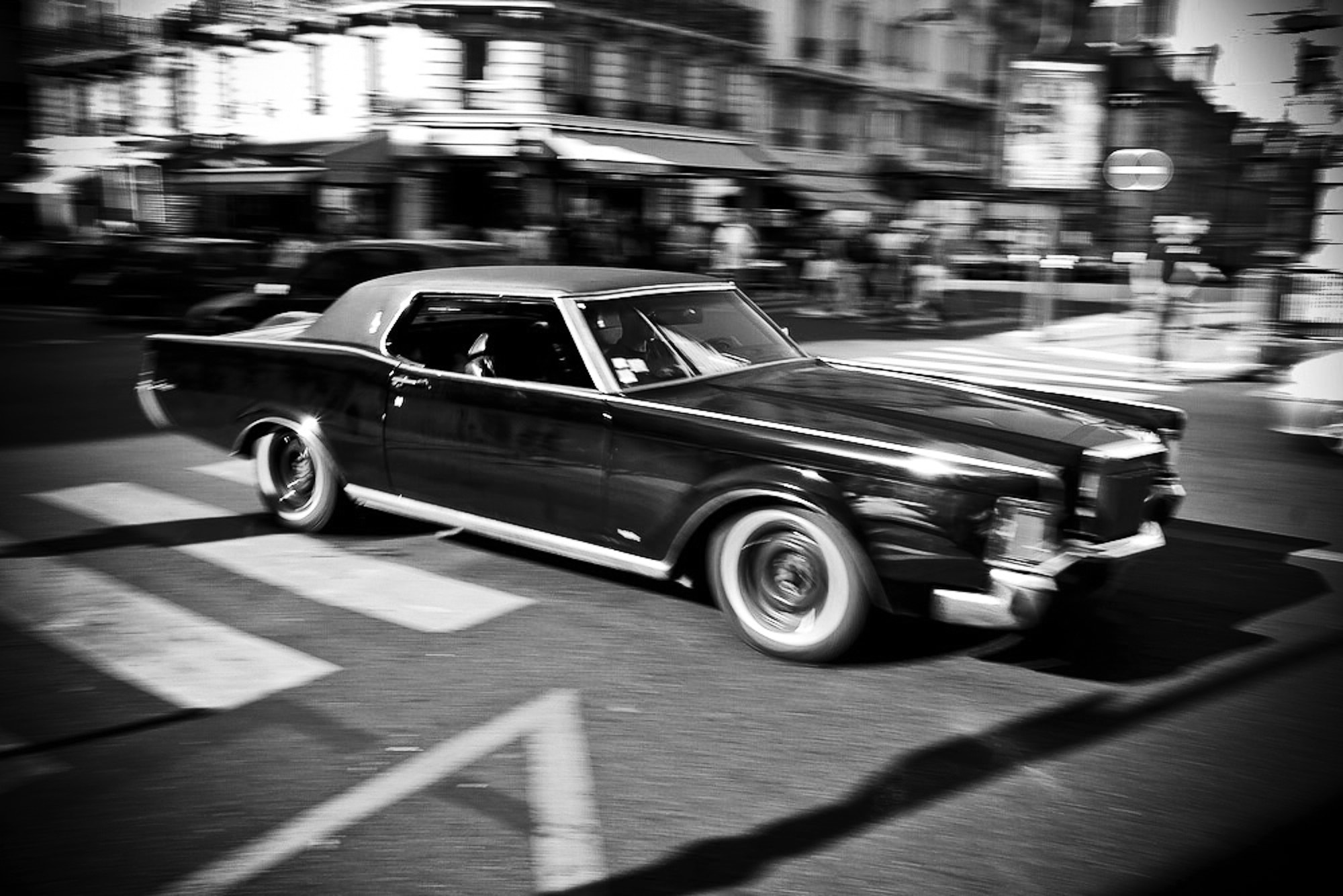 Canon EOS 400D (EOS Digital Rebel XTi / EOS Kiss Digital X) sample photo. An american in paris photography
