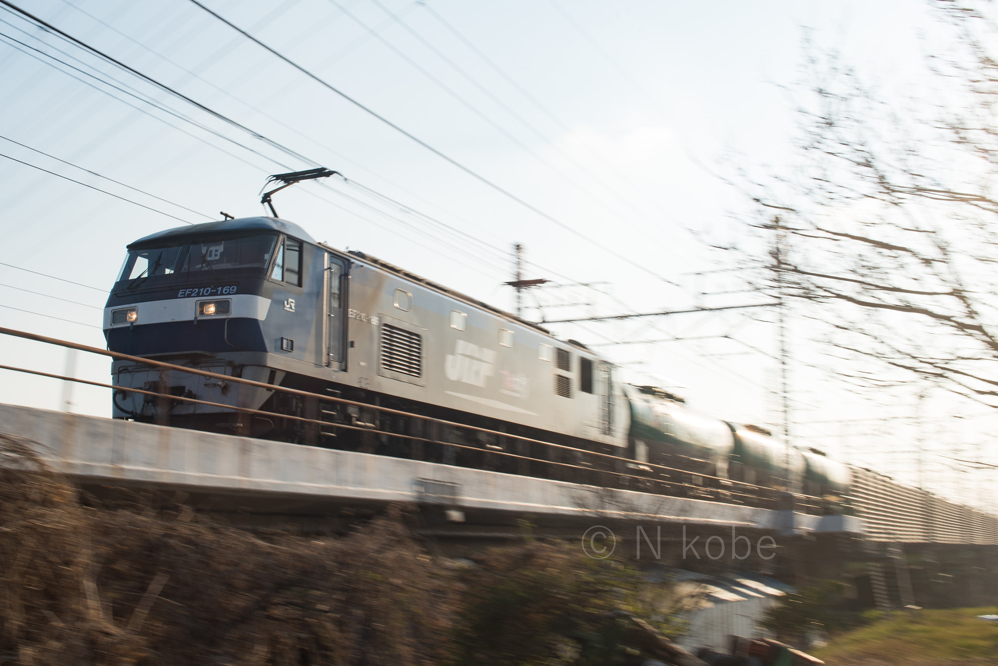 AF Zoom-Nikkor 35-70mm f/2.8 sample photo. Ef210-169　jr musashino line photography