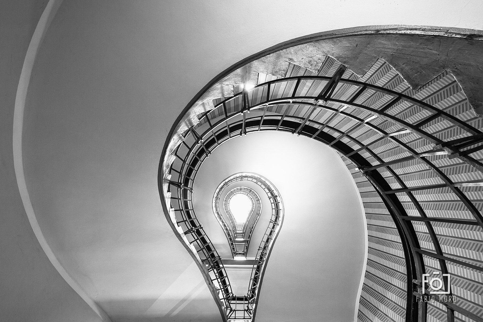 Canon EOS 6D + Tokina AT-X Pro 11-16mm F2.8 DX sample photo. Bulb stairs photography