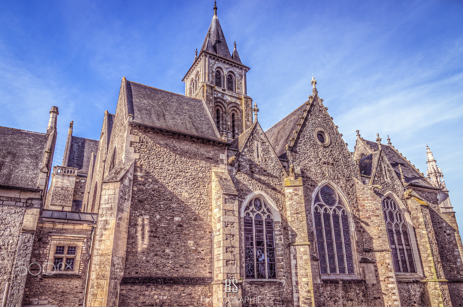 Pentax smc DA* 16-50mm F2.8 ED AL (IF) SDM sample photo. Cathedrale of laval photography