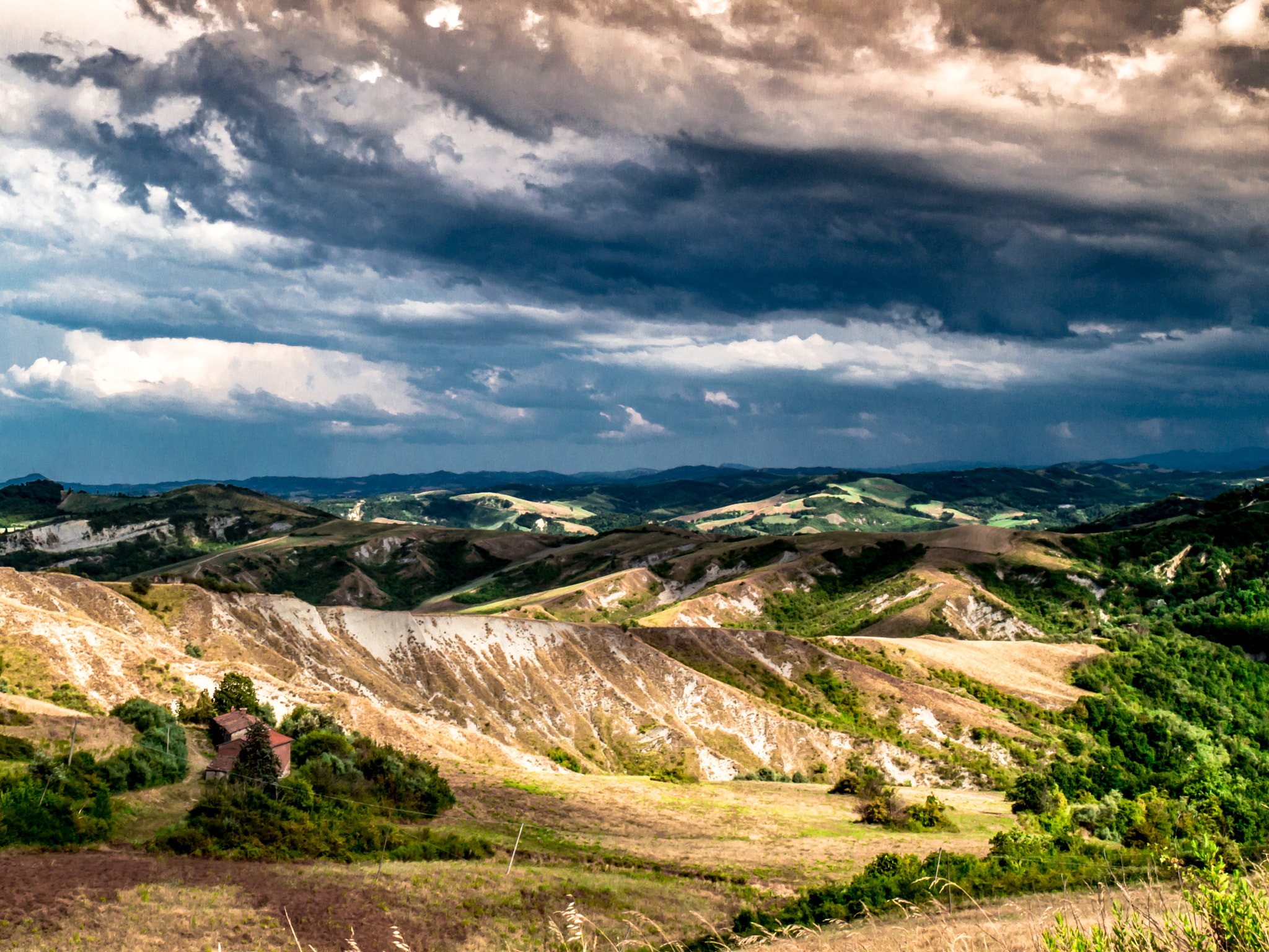 Panasonic Lumix DMC-G6 sample photo. Hills view along baccagnano photography