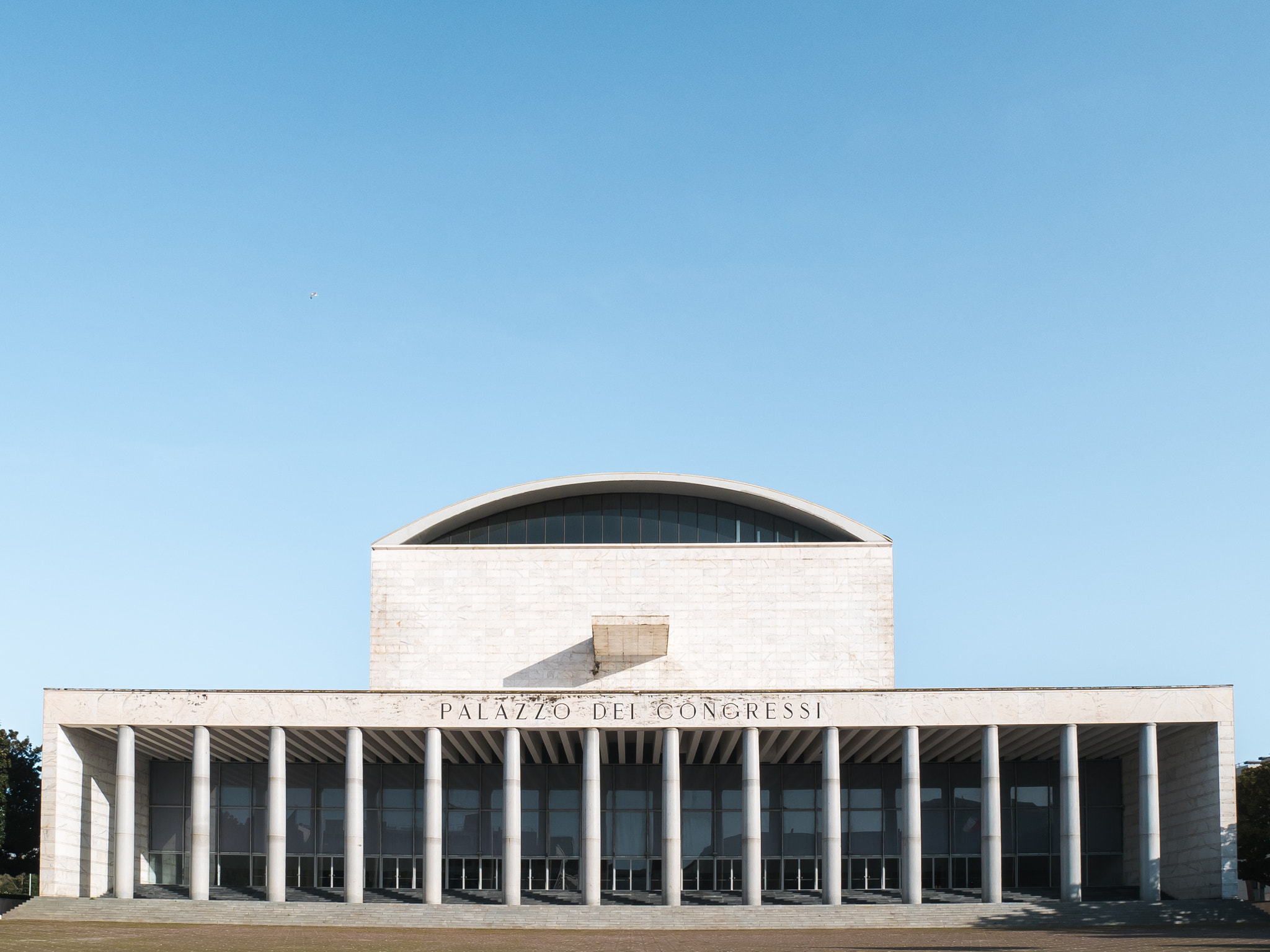Panasonic Lumix DMC-GX85 (Lumix DMC-GX80 / Lumix DMC-GX7 Mark II) sample photo. Palazzo dei congressi, eur, roma photography