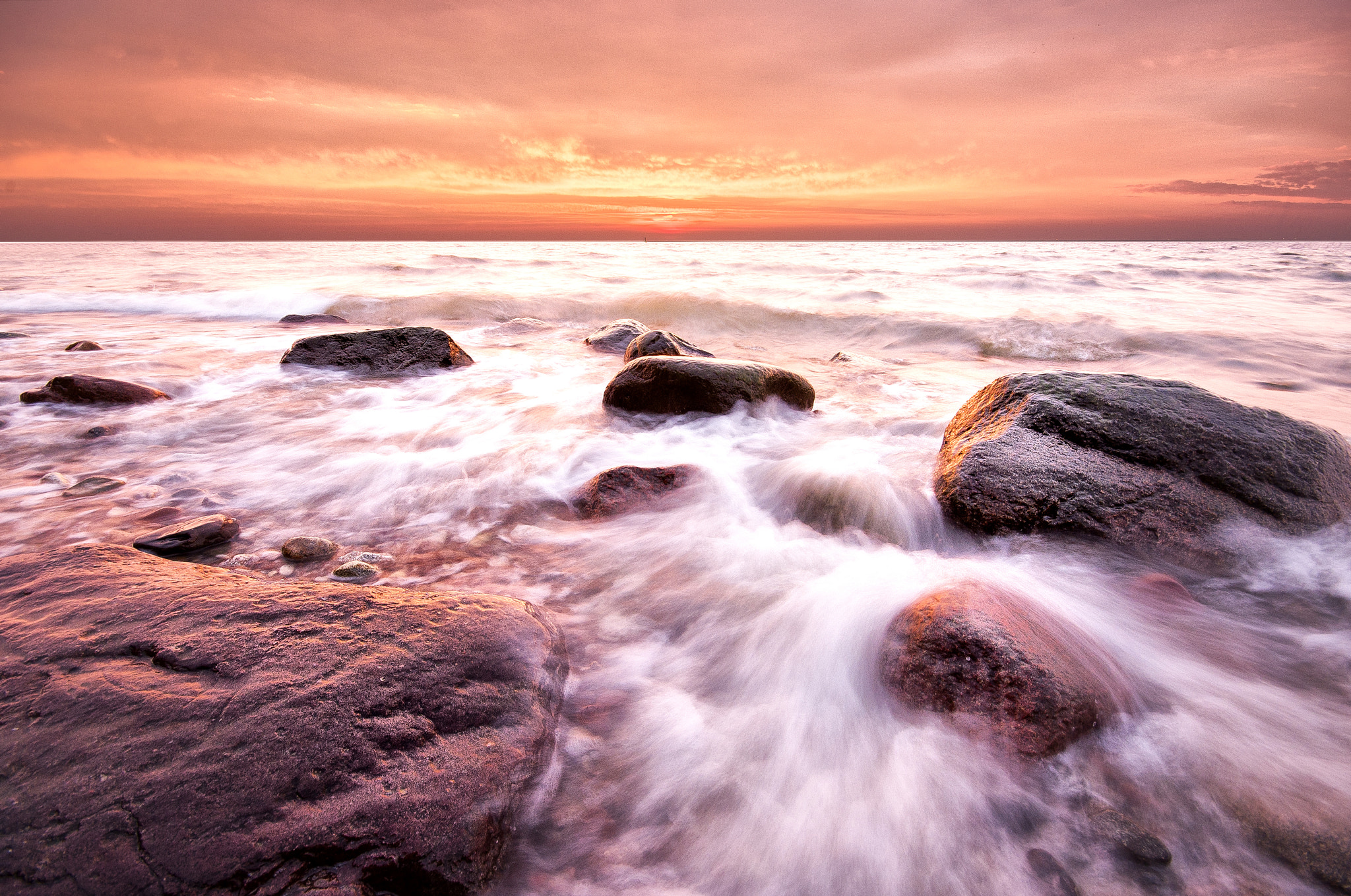 Sigma 10-20mm F4-5.6 EX DC HSM sample photo. Sea photography
