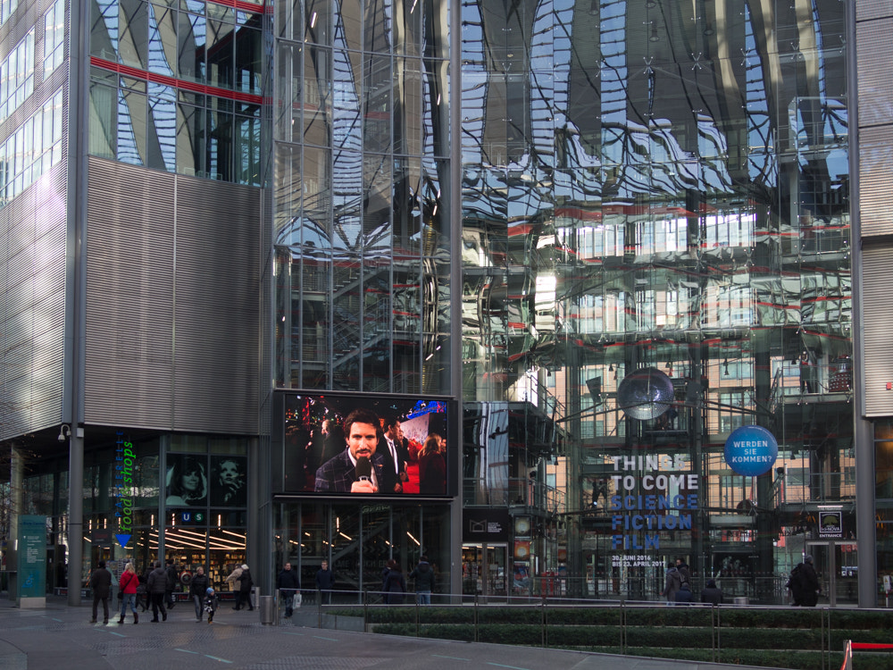 Olympus OM-D E-M5 + Panasonic Lumix G 20mm F1.7 ASPH sample photo. Sony center in berlin photography