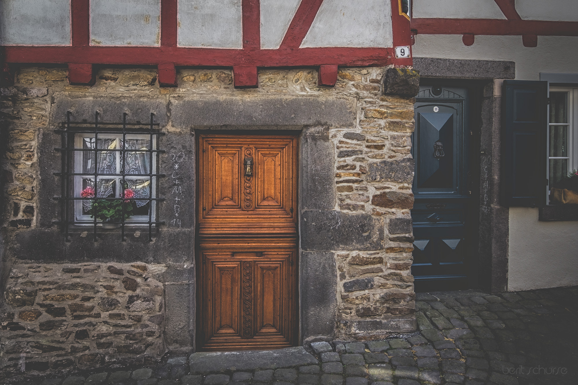 Canon EOS 60D sample photo. Old door photography