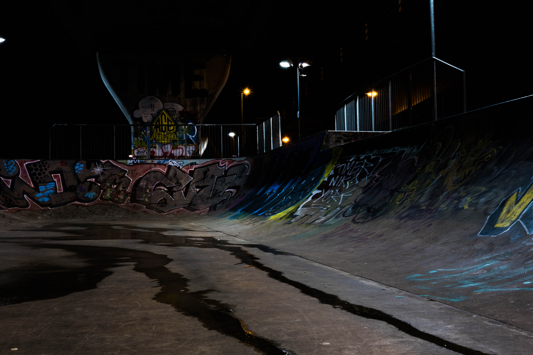 Fujifilm XF 27mm F2.8 sample photo. An empty skate park in belfast... photography