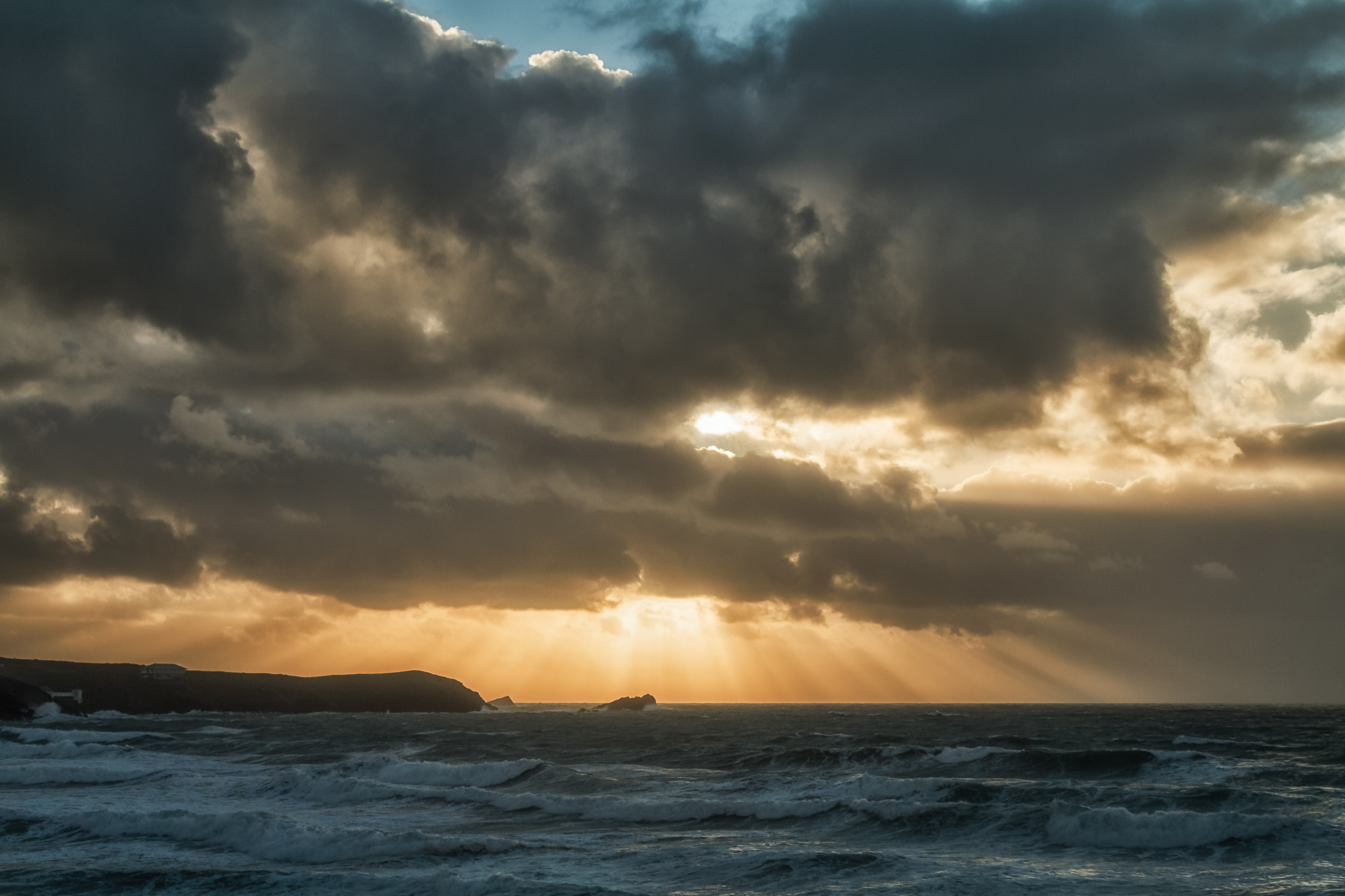 Canon EF 35-105mm f/3.5-4.5 sample photo. Sunset clouds photography