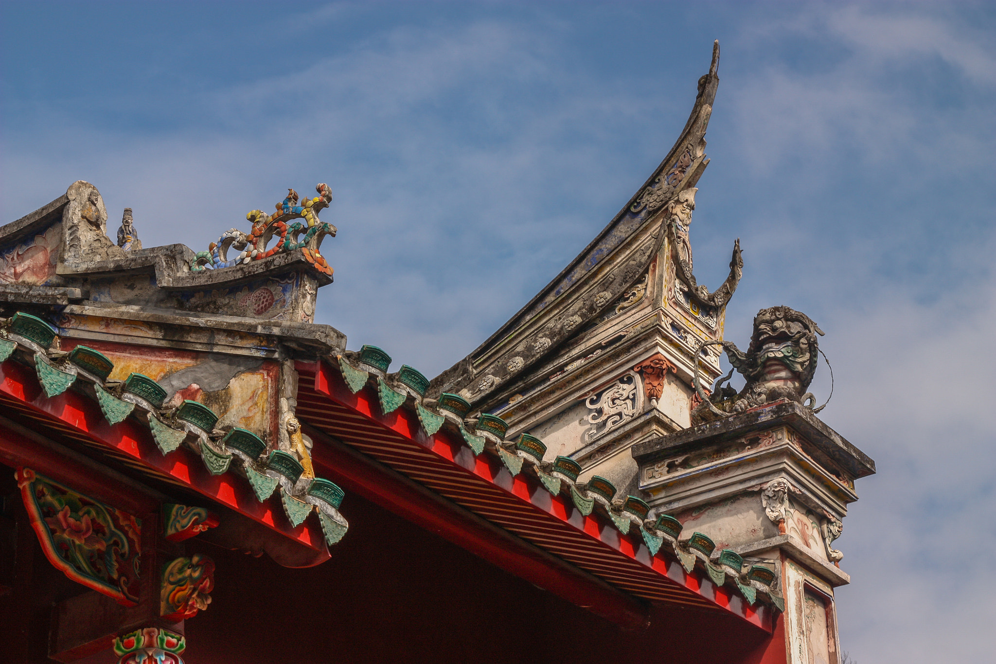 Canon EOS 450D (EOS Rebel XSi / EOS Kiss X2) sample photo. Roof top decorations, gushan. photography