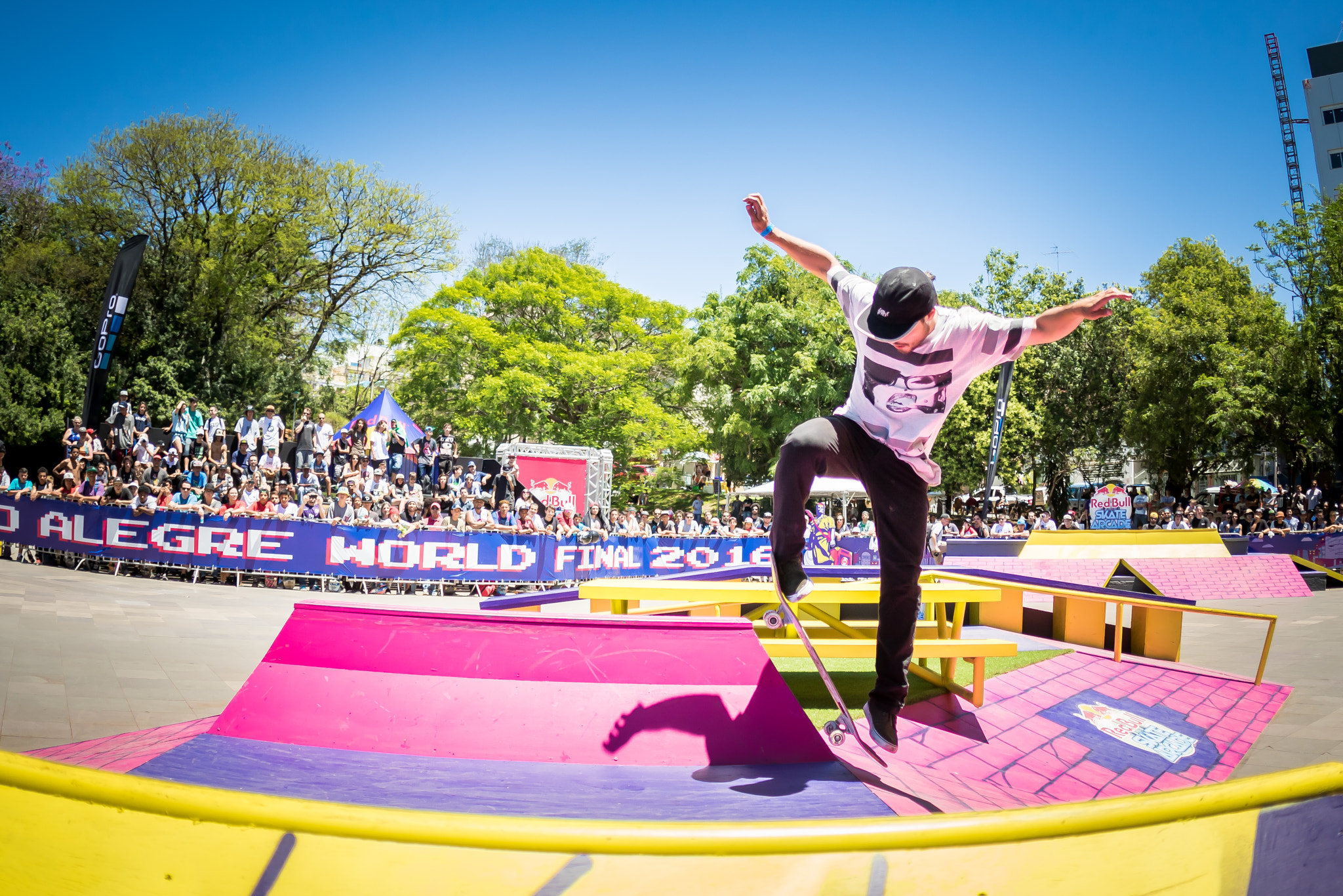 Canon EOS 7D Mark II + Canon EF 15mm F2.8 Fisheye sample photo. Red bull skate arcade 2016 photography